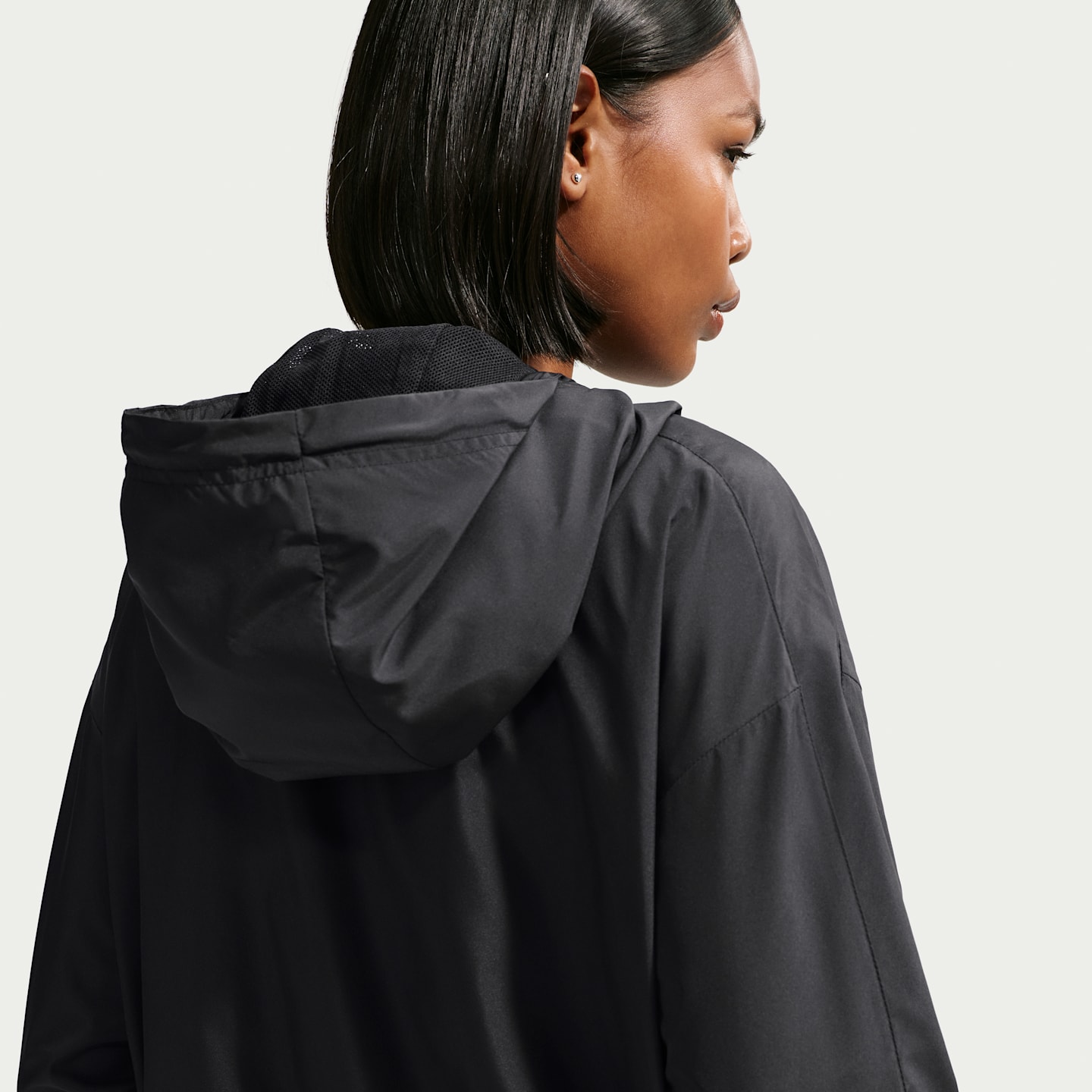 Женские куртки Nike Sportswear Classic Wovens Women's Loose UV Hooded Jacket — фото 2