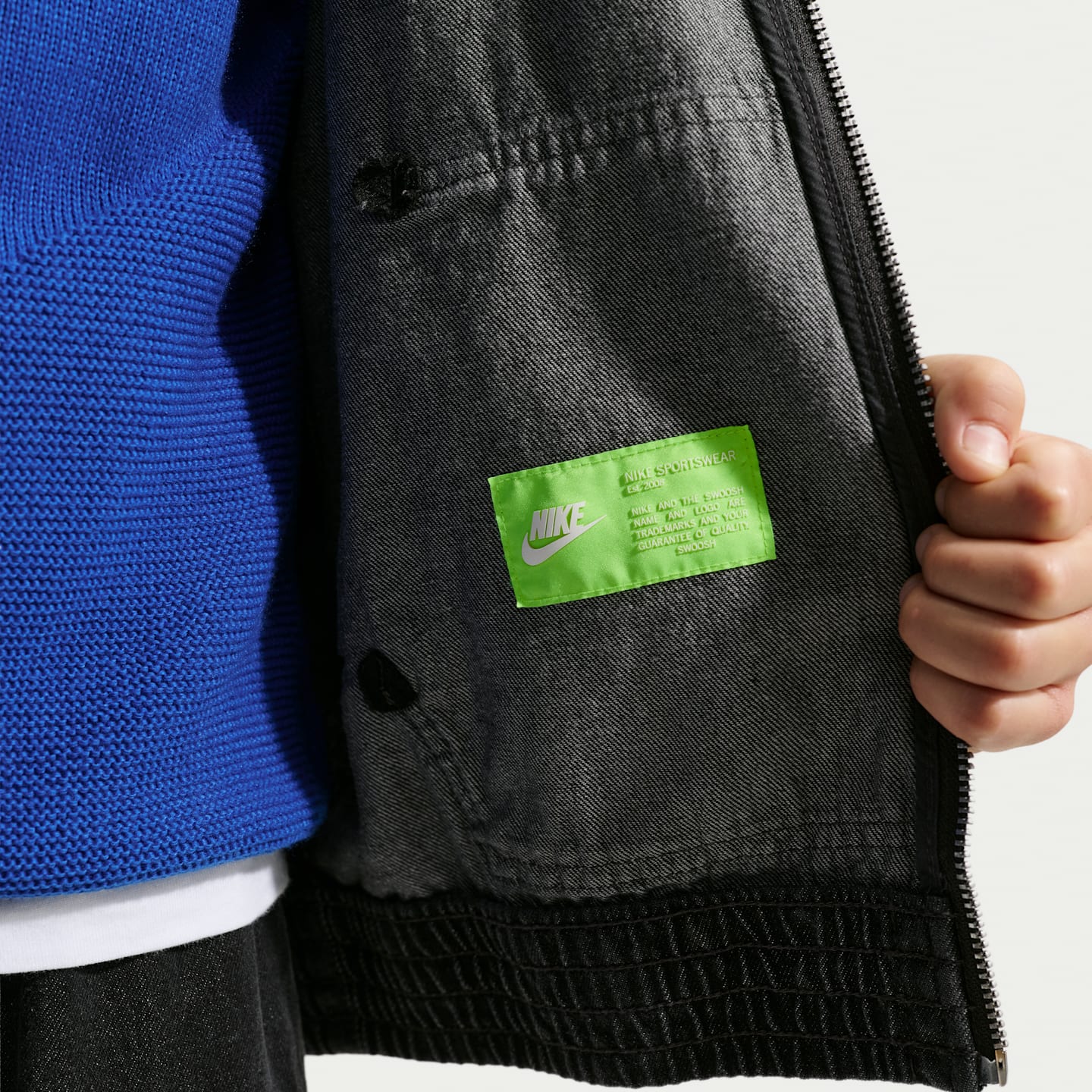 Детские куртки Nike Sportswear Collection Big Kids' Full-Zip Hooded Denim Jacket — фото 8