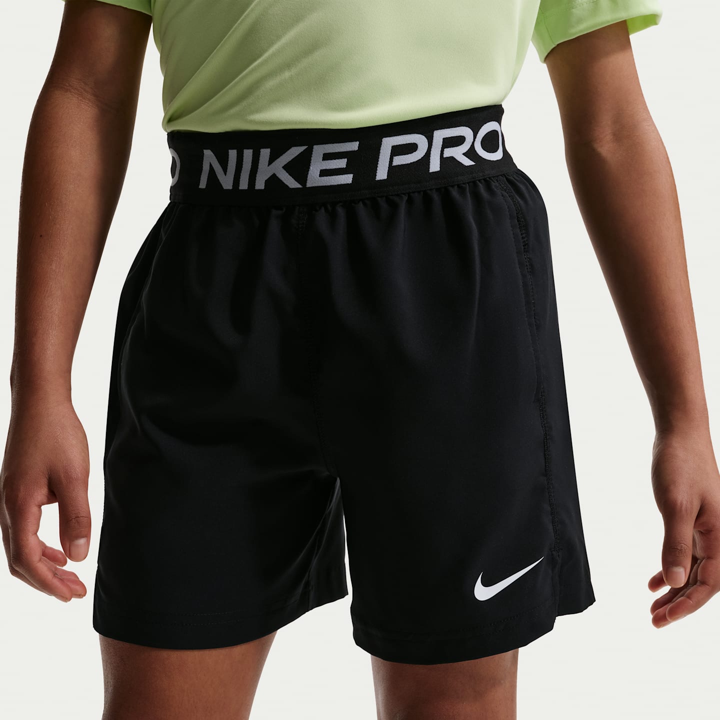 Детские шорты Nike Pro Big Kids' (Boys') Dri-FIT Training Shorts — фото 2