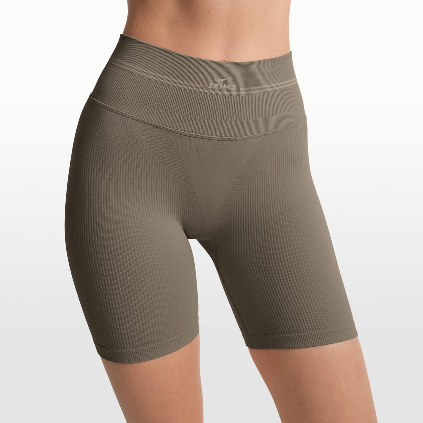 Женские шорты Nike NikeSKIMS Ribbed Seamless Women's 5" Shorts — фото 2