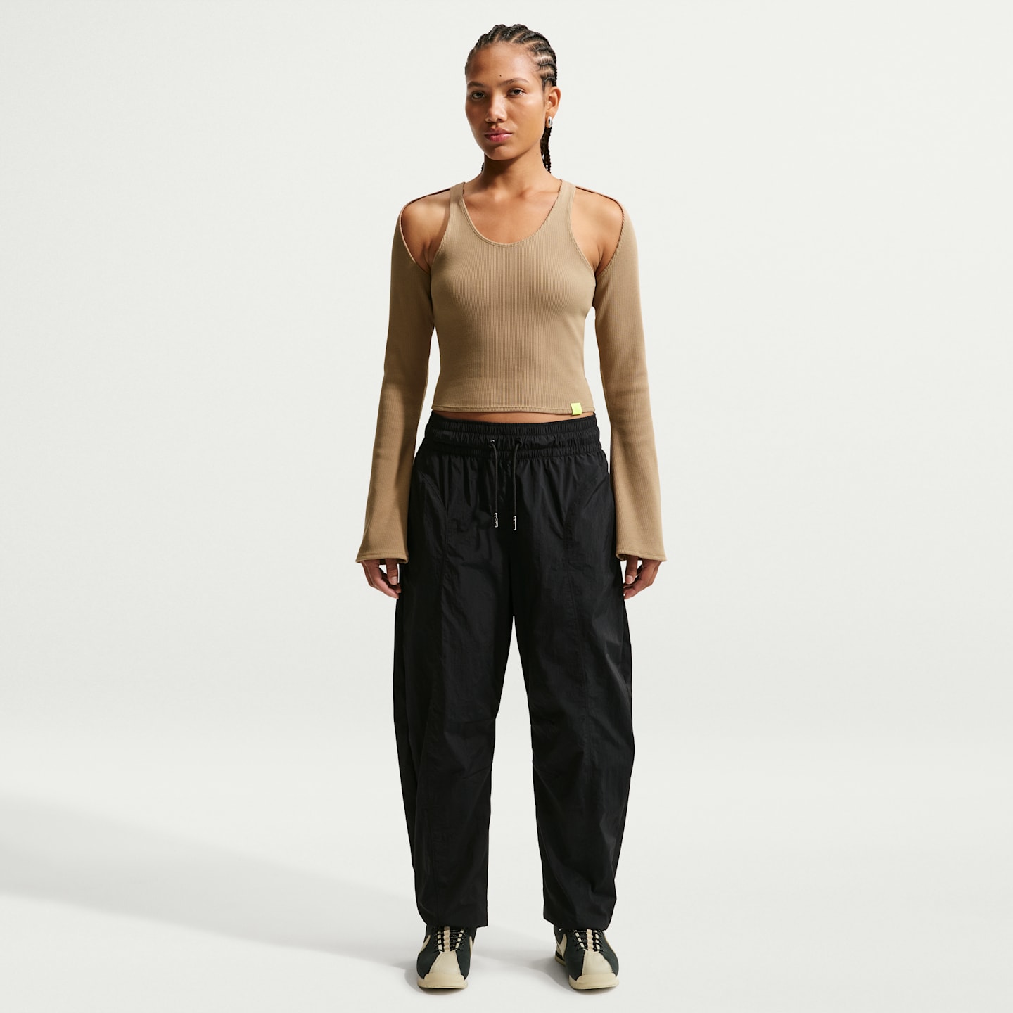 Женские брюки Nike Serena Williams Design Crew Women's Tight Knitwear Top — фото 4