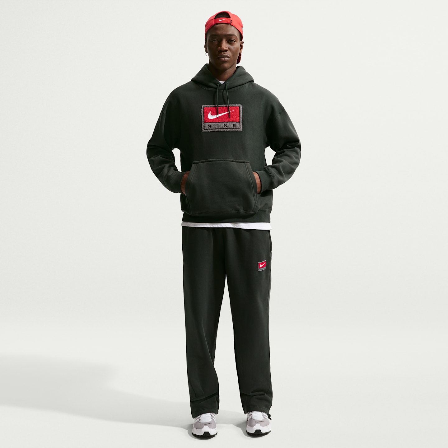 Мужские худи Nike Solo Swoosh Men's Fleece Pullover — фото 4