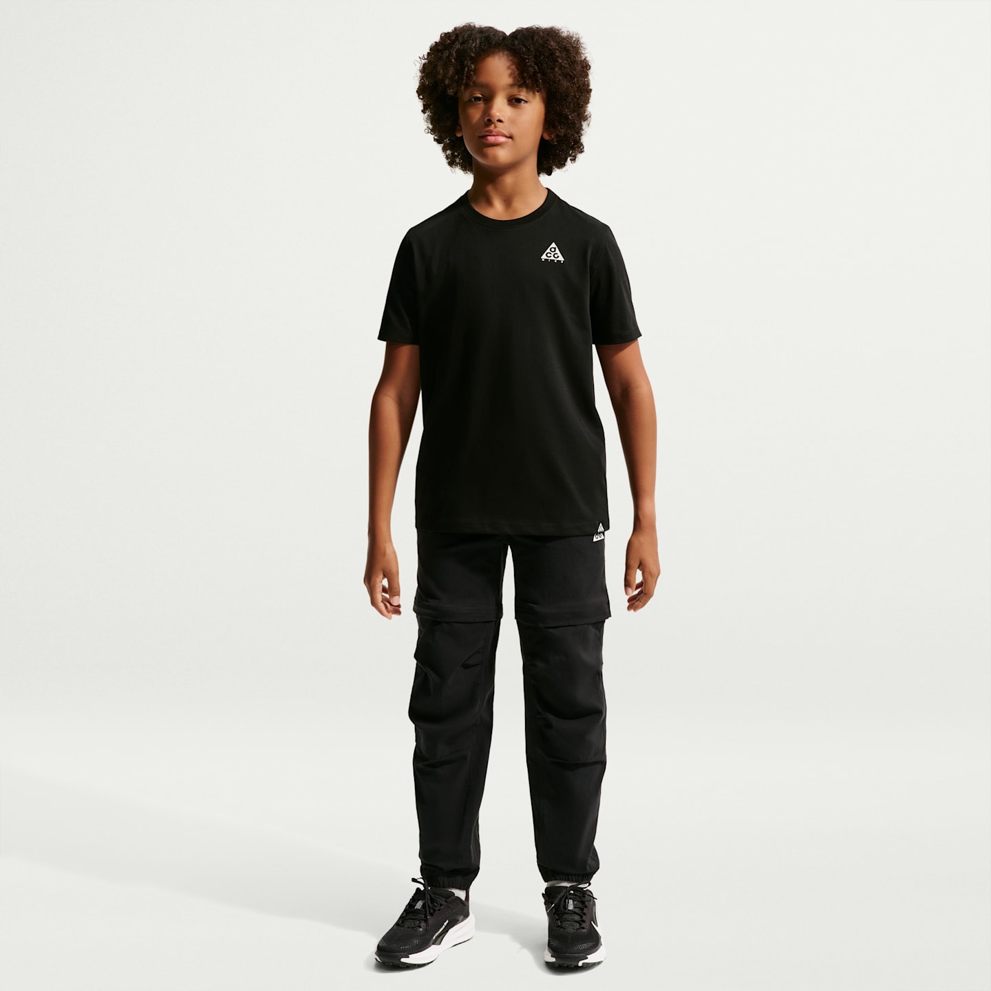 Детские футболки Nike ACG Big Kids' Dri-FIT Planet Earth T-Shirt — фото 4