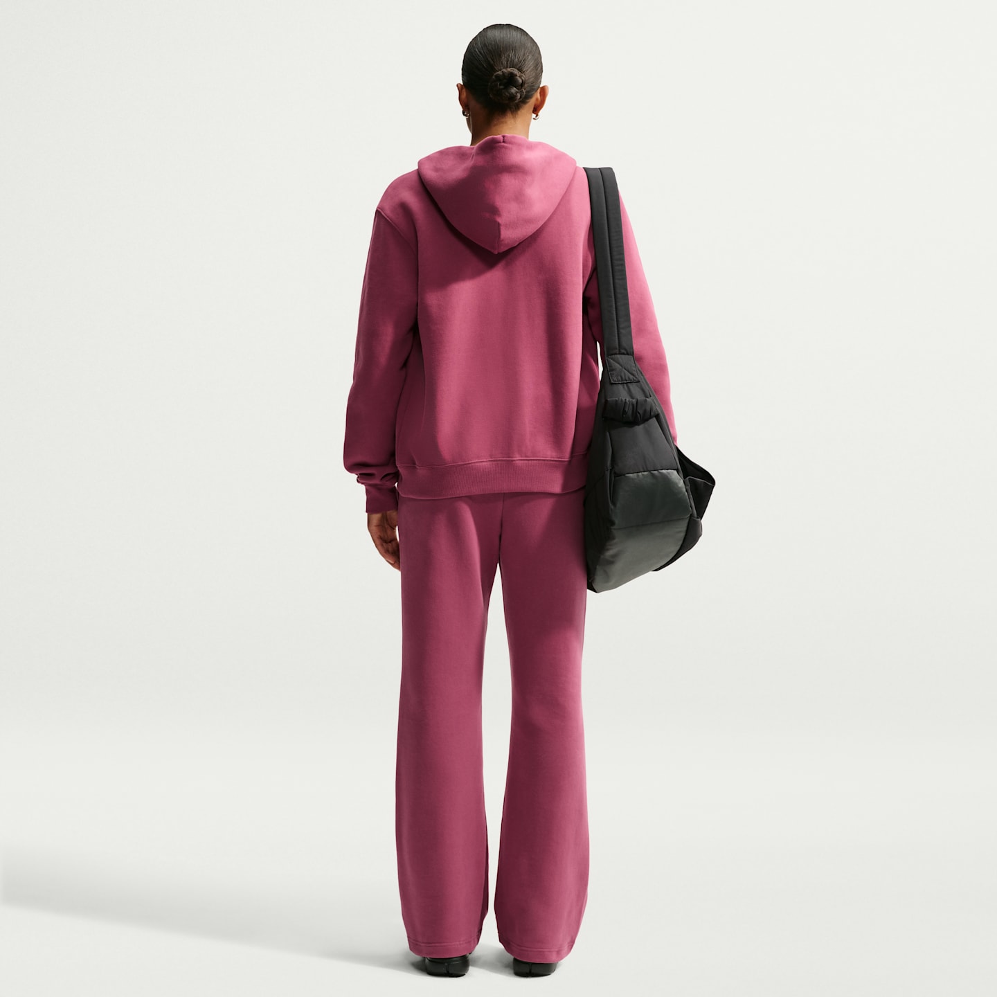 Женские брюки Nike Studio Fleece Lightweight "French Terry" Women's Mid-Rise Open-Hem Pants — фото 5