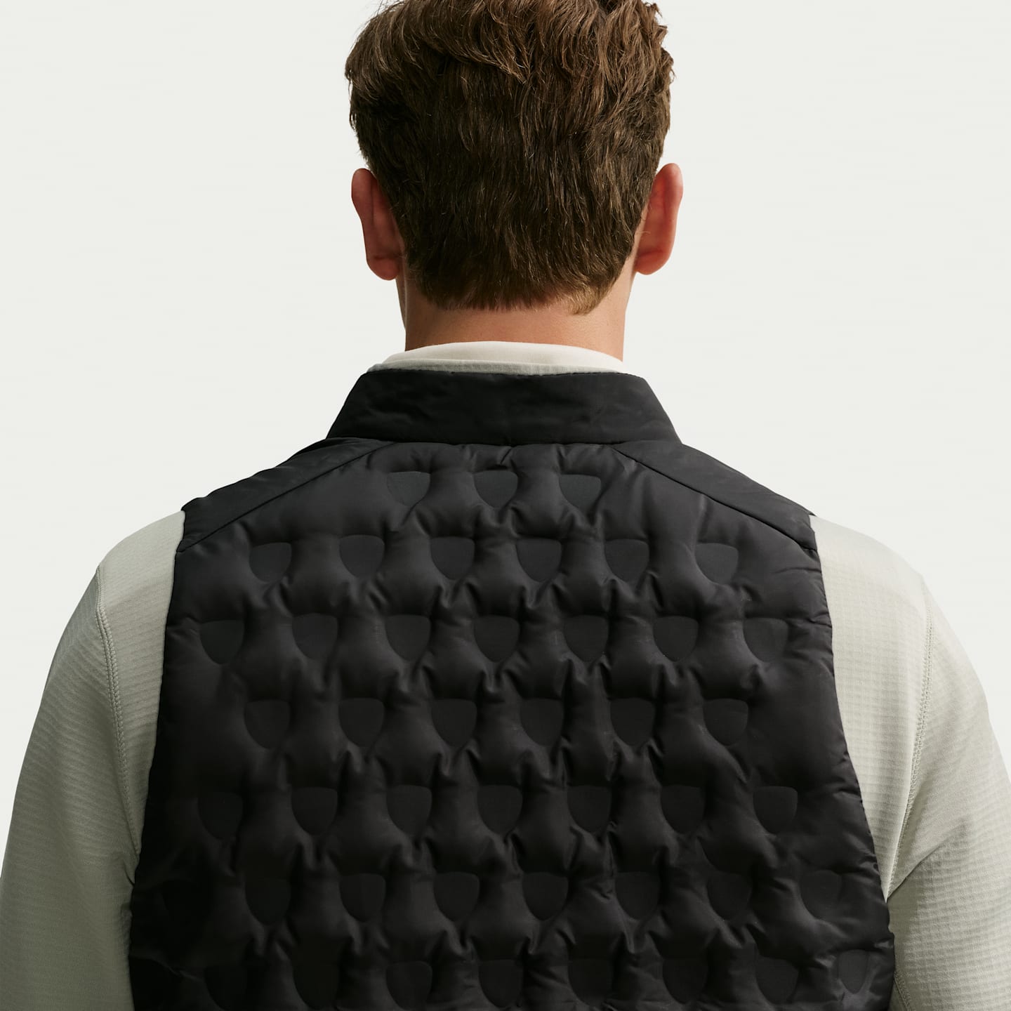 Мужские жилеты Nike Men's Therma-FIT ADV Repel Golf Vest — фото 2