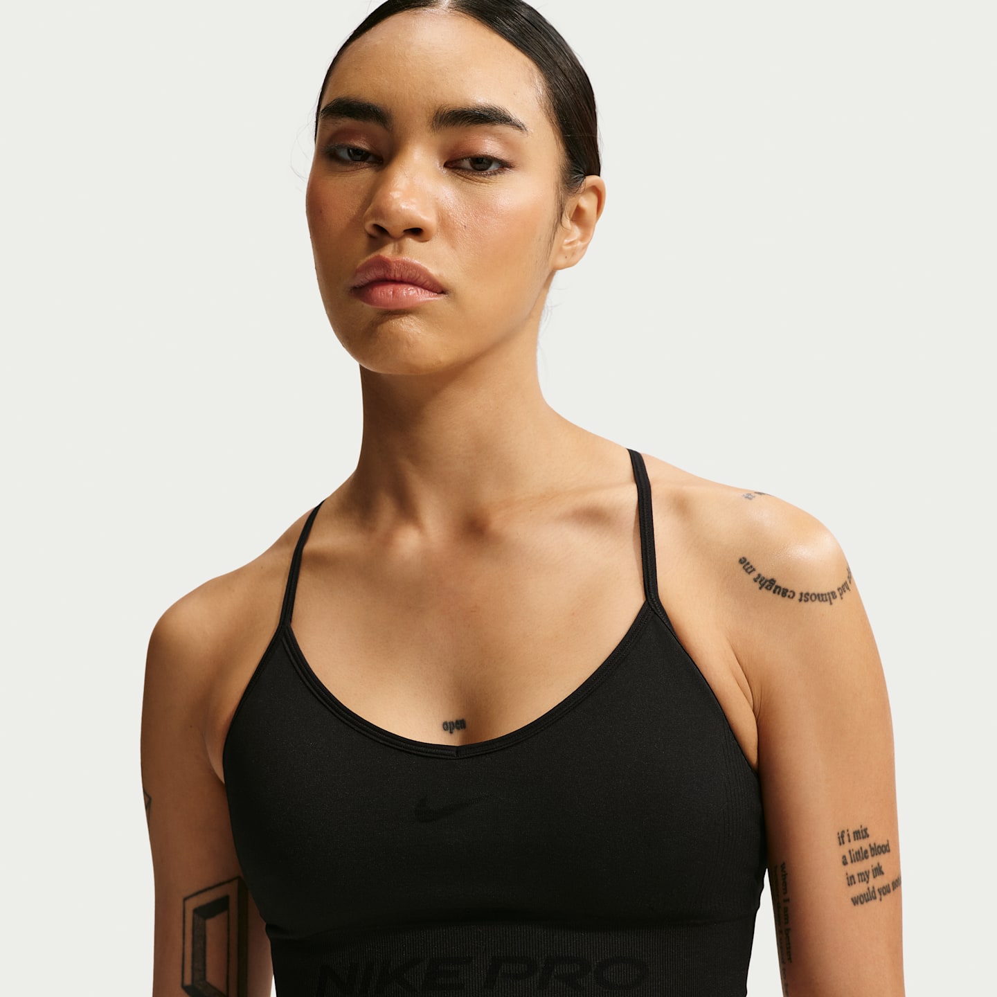 Спортивное бра Pro, уплотнённая чашка, без швов — Nike — фото 1