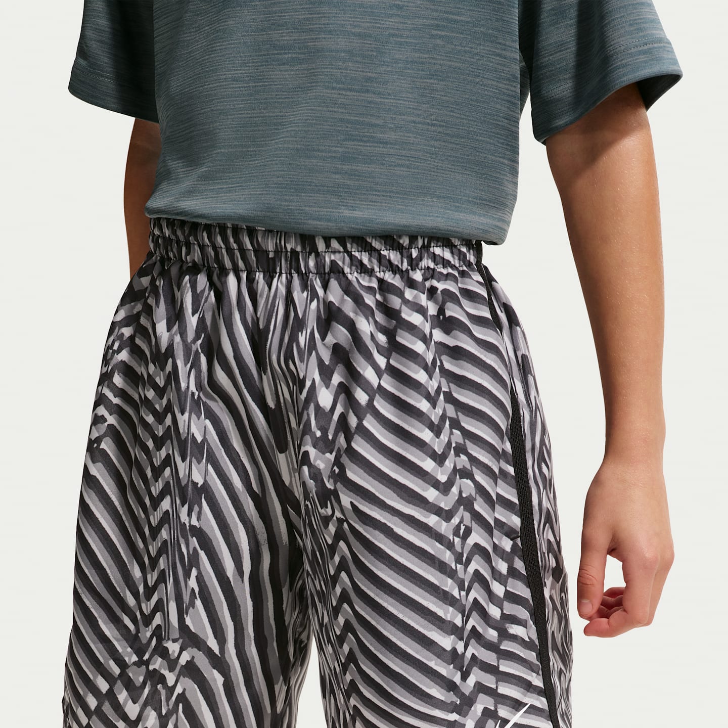 Детские шорты Nike Multi Big Kids' (Boys') Dri-FIT Shorts — фото 2