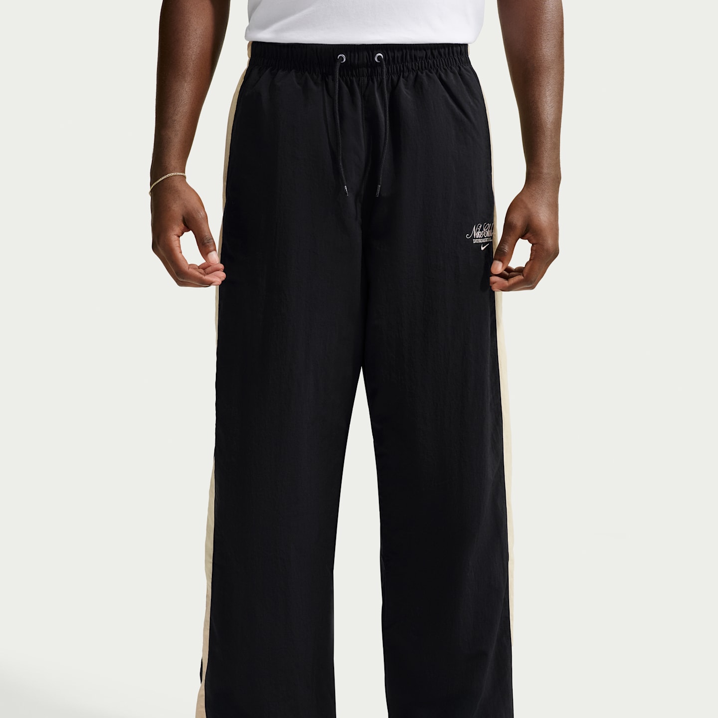 Мужские брюки Nike Club Men's Track Pants — фото 2