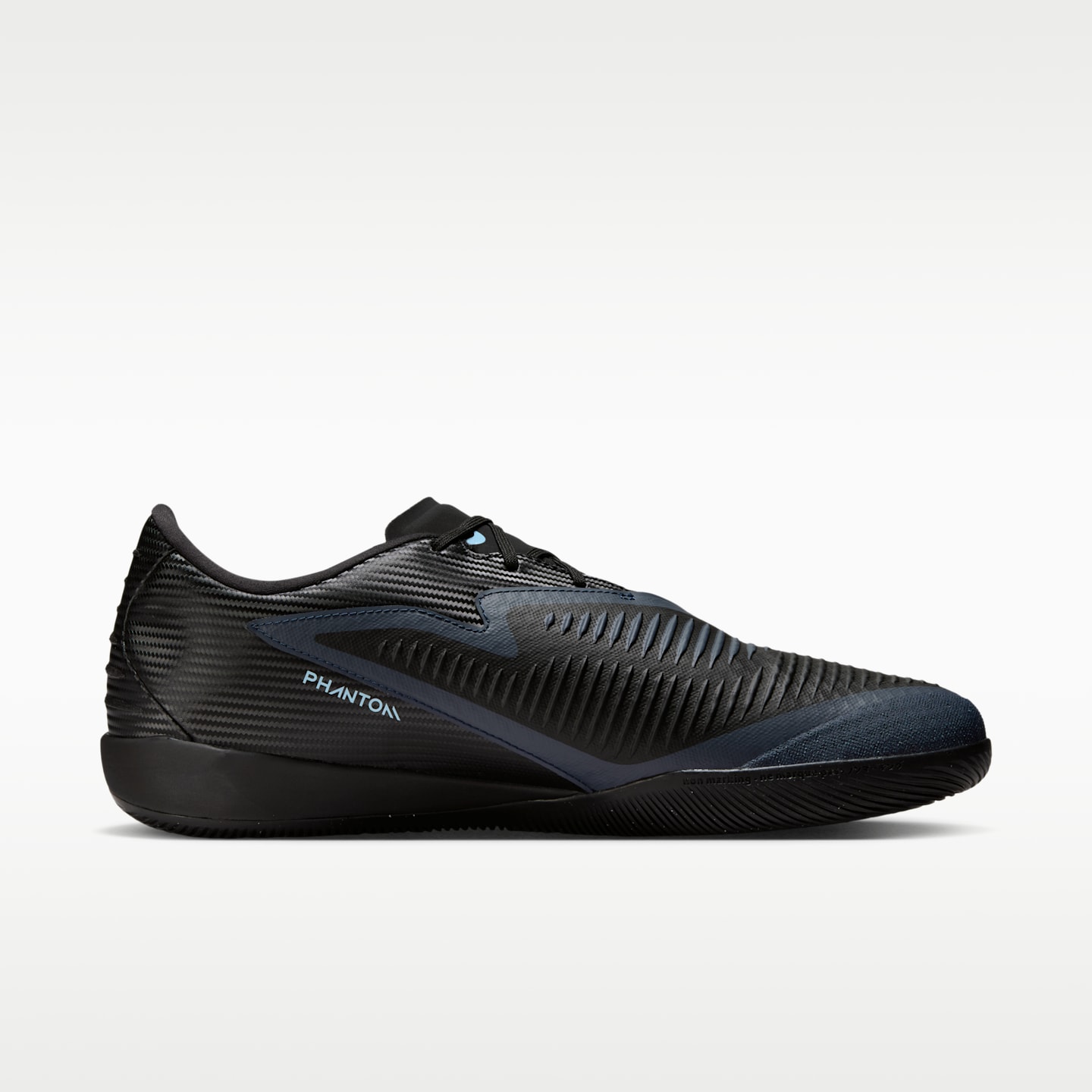 Мужские кроссовки Nike Phantom 6 Low Academy Multi-Ground Soccer Cleats — фото 3