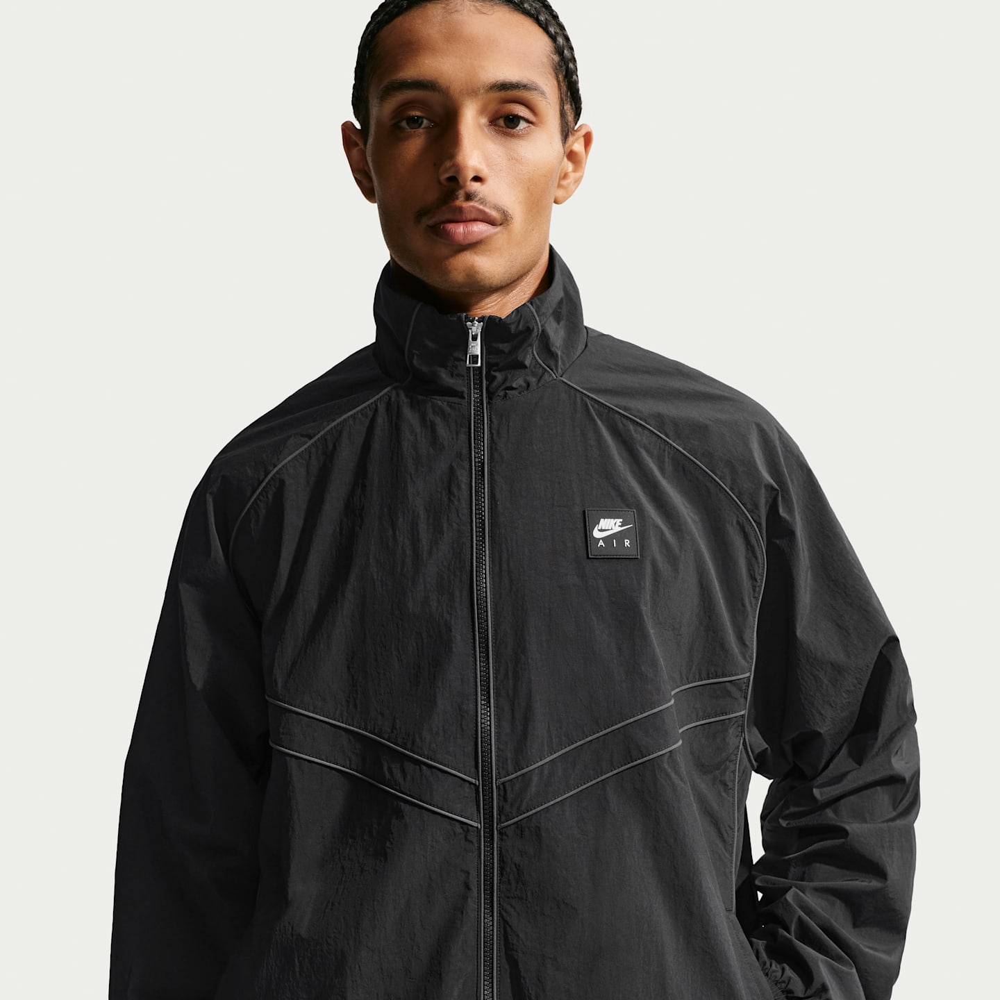 Мужские куртки Nike Air Men's Windrunner Track Jacket — фото 1