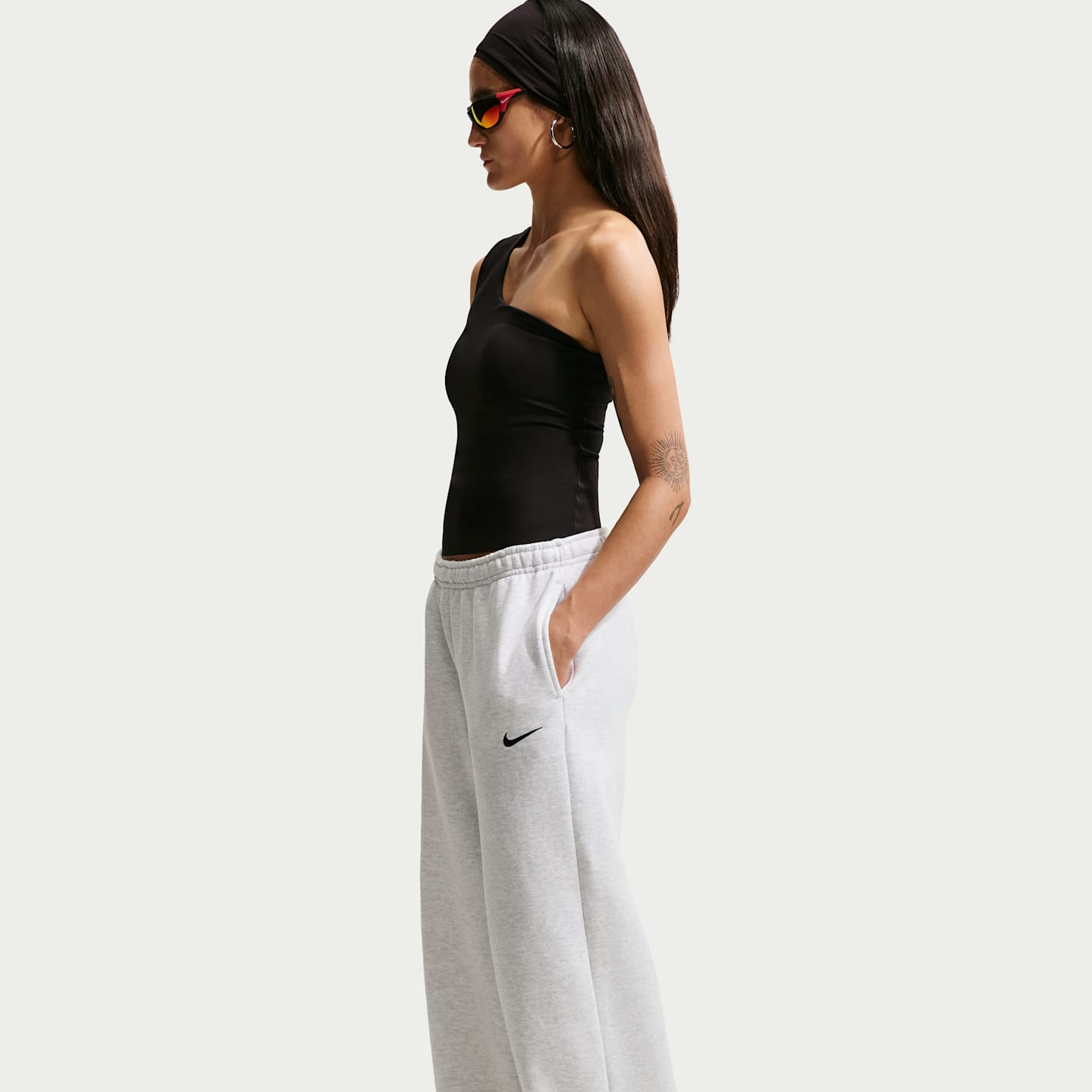 Женские брюки Nike Studio Fleece Medium Weight Women's Mid-Rise Wide-Leg Pants — фото 4