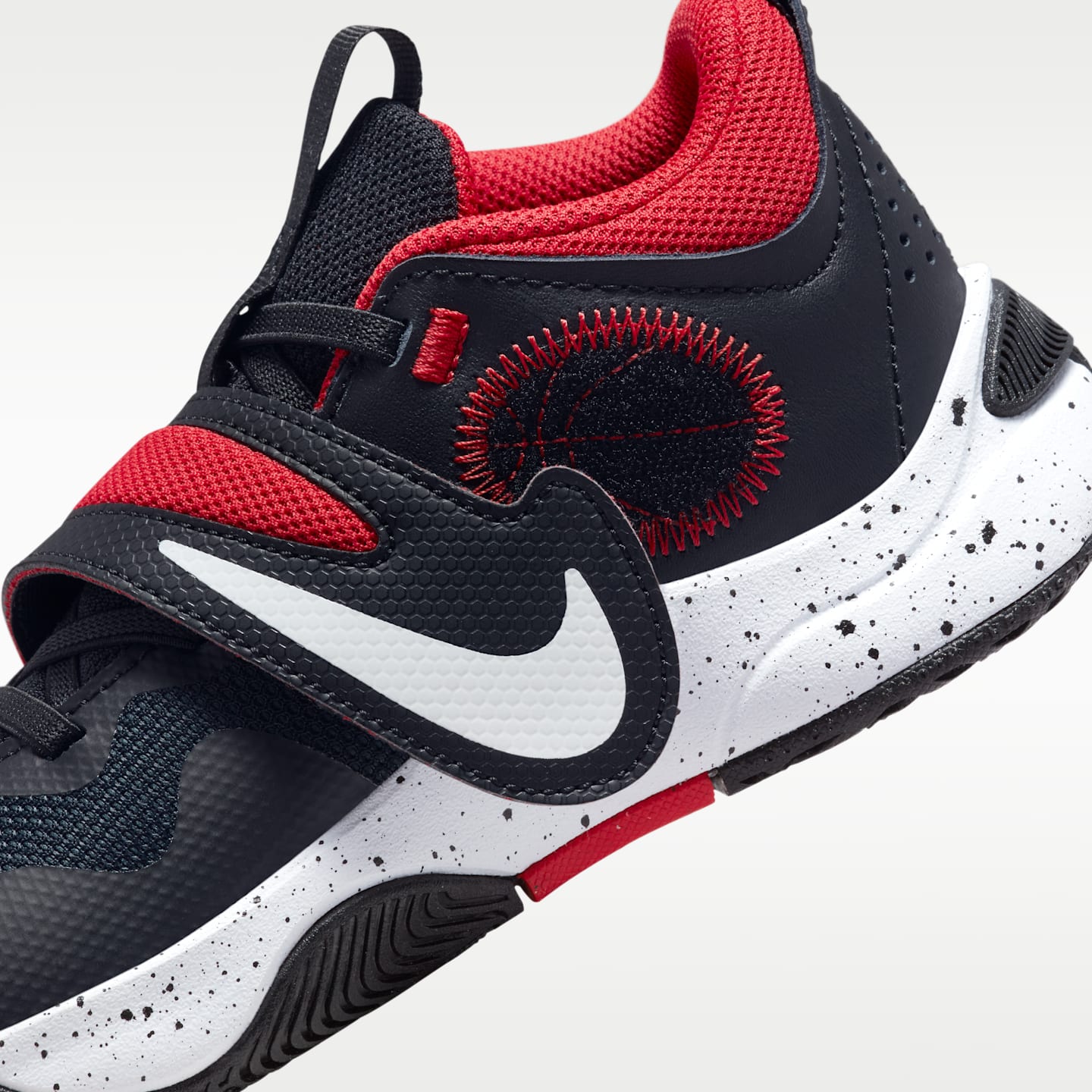 Детские кроссовки Nike Team Hustle D 11 Little Kids' Shoes — фото 9