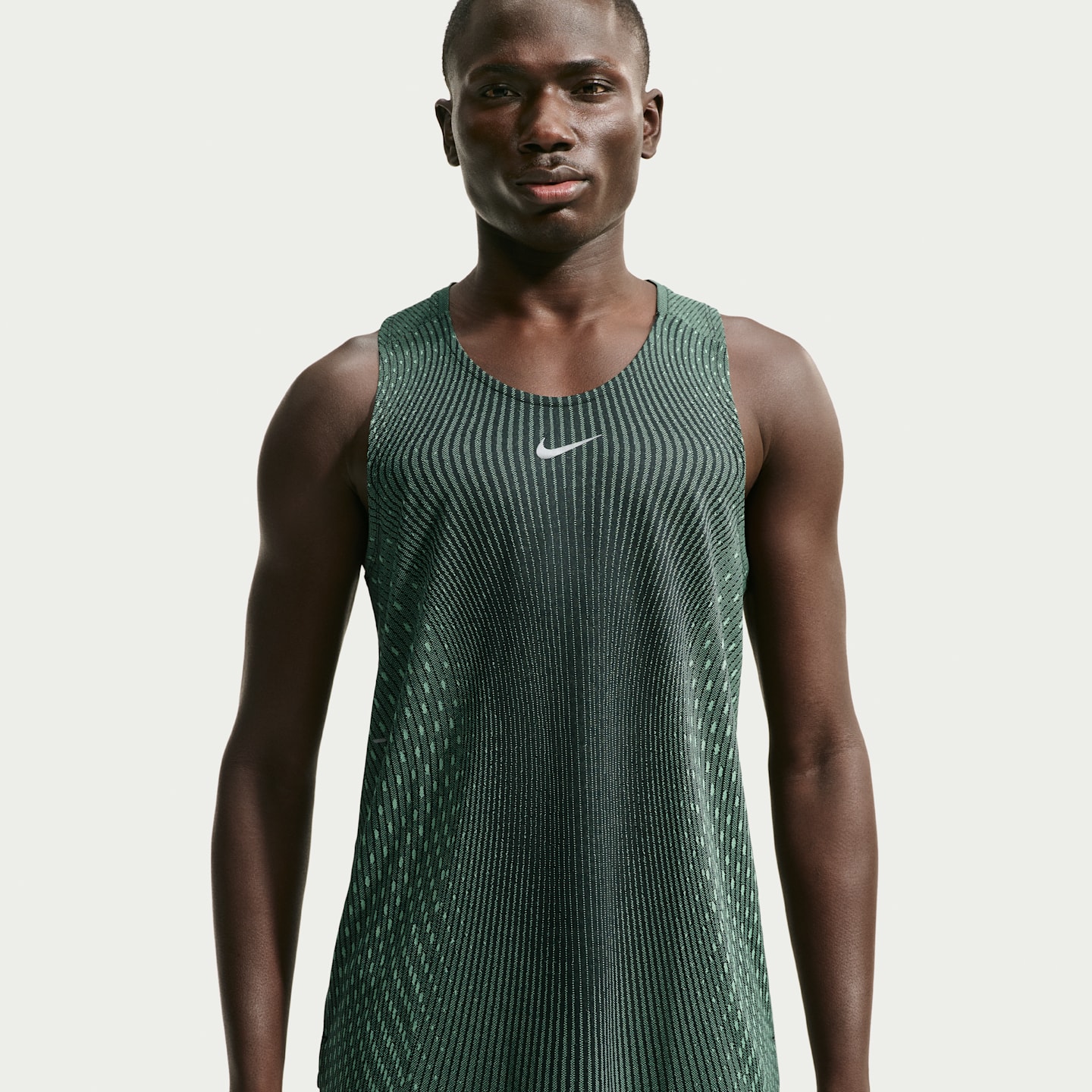 Мужские топы Nike Stride Aero-FIT Men's Running Tank Top — фото 1