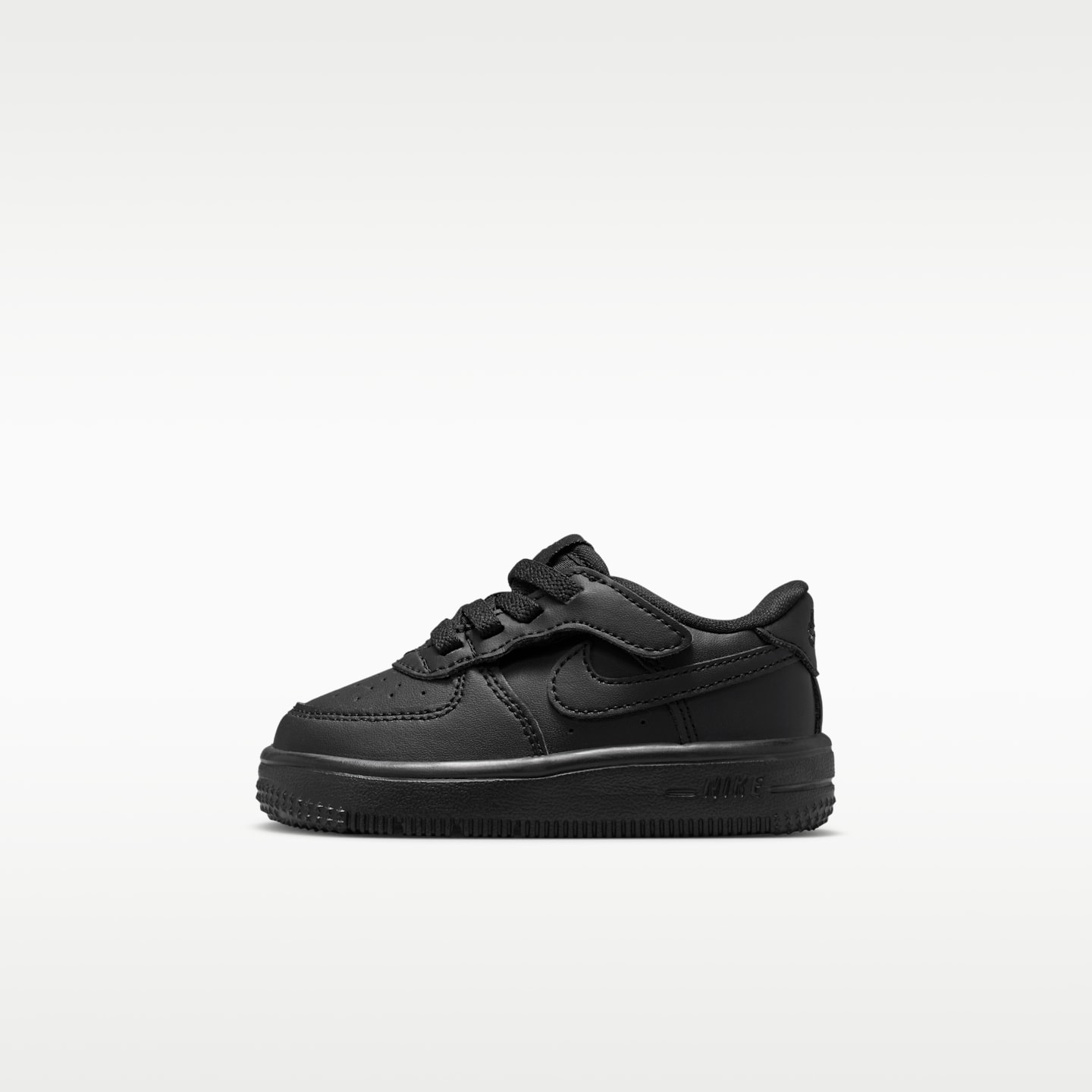 Детские кроссовки Nike Force 1 Low EasyOn Suede Little Kids' Shoes