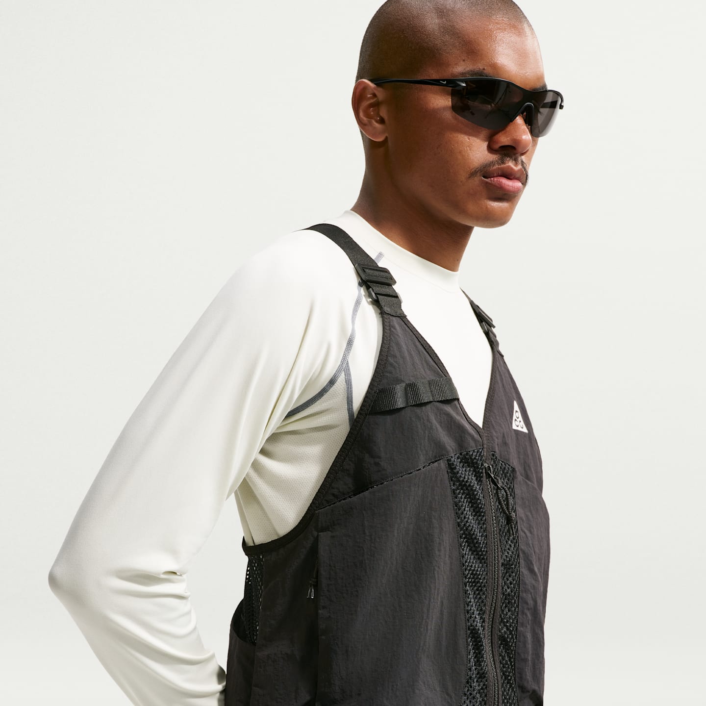 Мужские жилеты Nike ACG "Dolomiti" Vest — фото 3