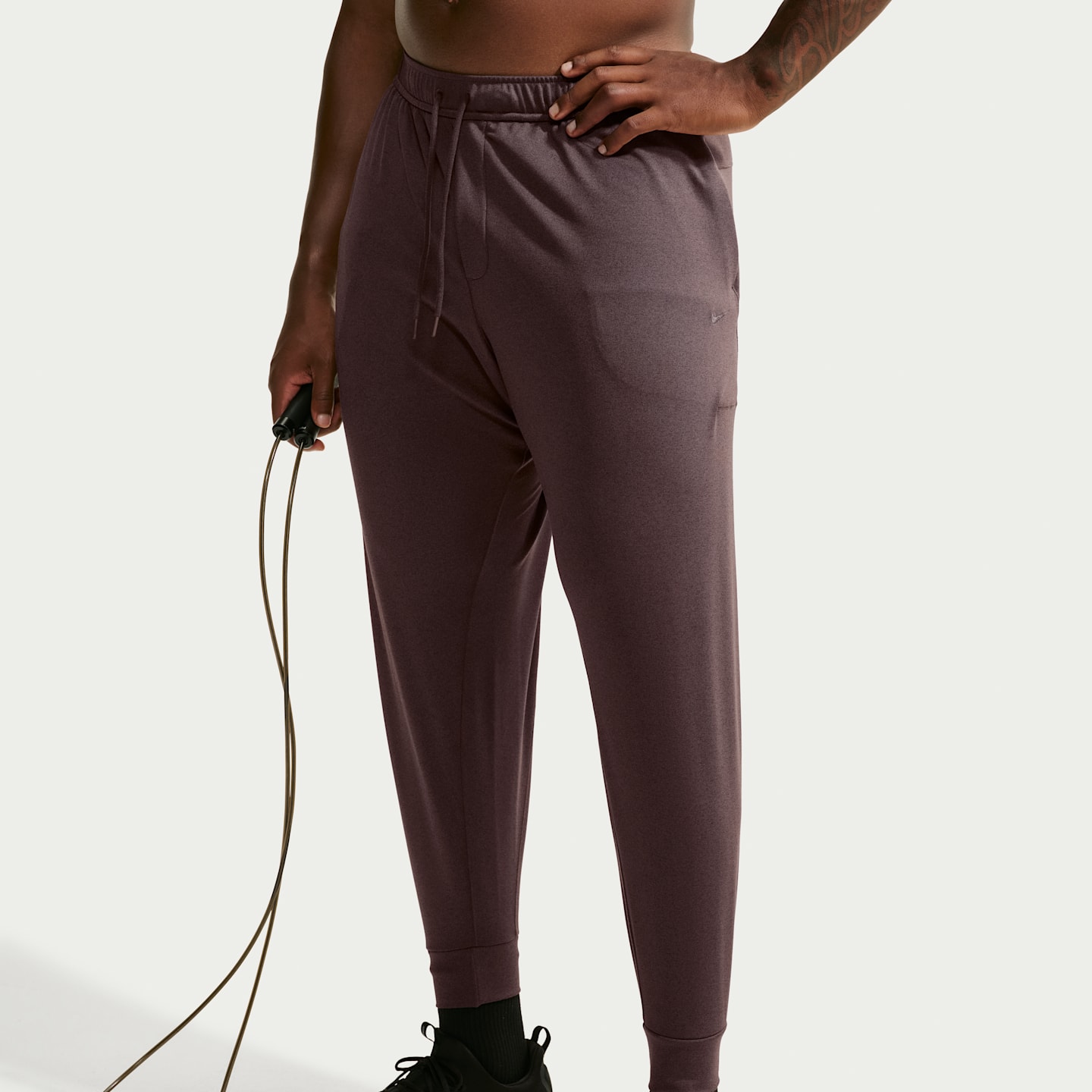 Мужские брюки Nike Primary NanoKnit Men's Dri-FIT UV Protection Performance Joggers — фото 7