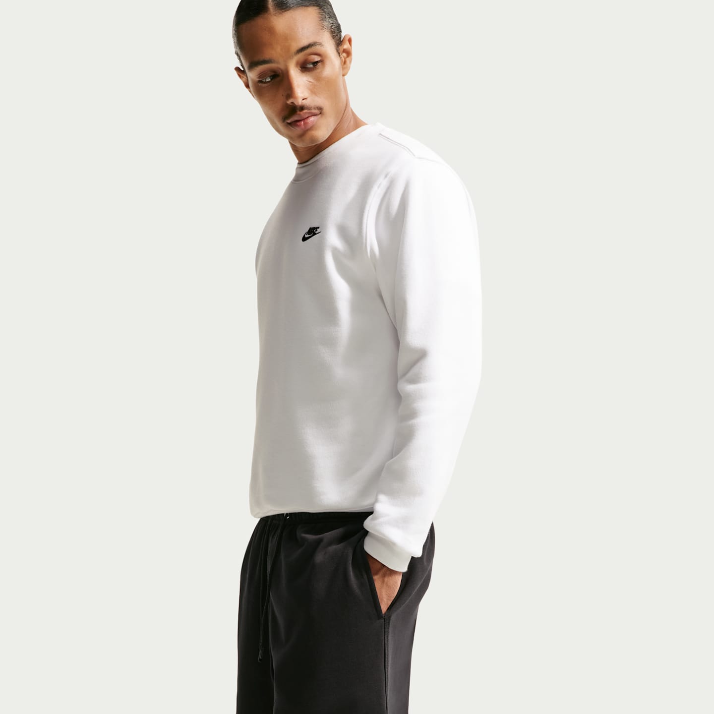 Мужские шорты Nike Club Men's French Terry Flow Shorts — фото 4