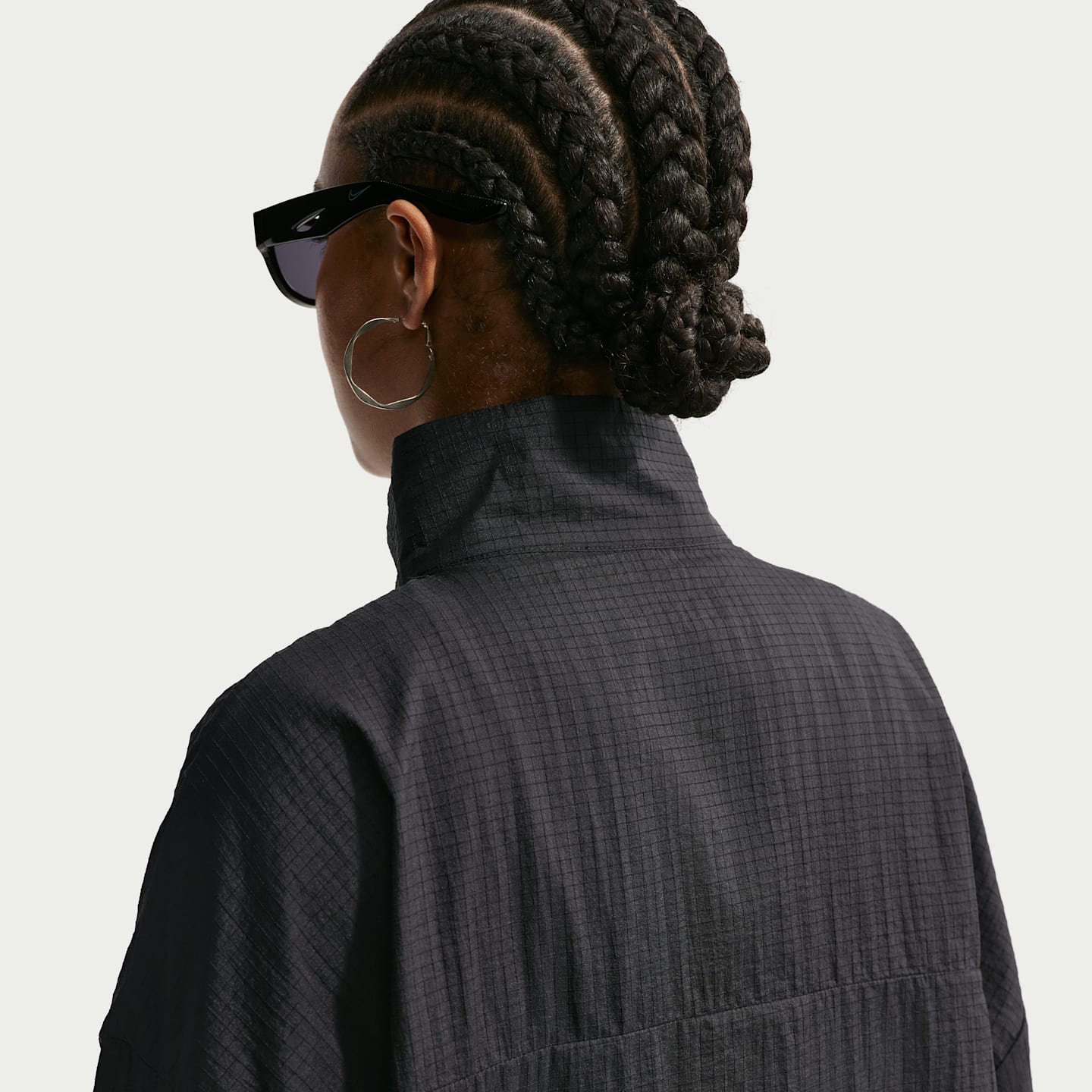 Женские куртки Nike Sportswear Women's Oversized Lightweight Ripstop Jacket — фото 2