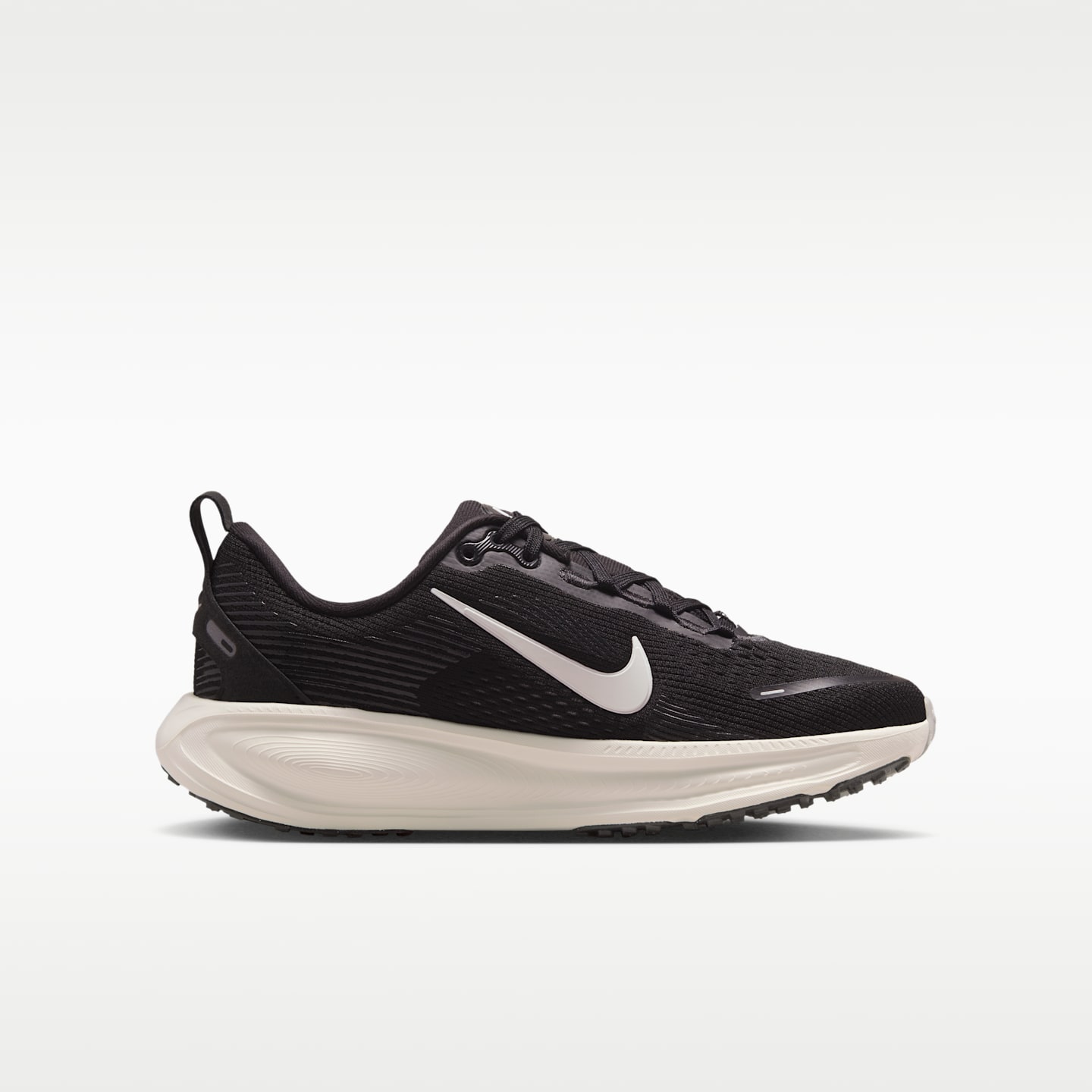 Детские кроссовки Nike Vomero 18 Big Kids' Road Running Shoes — фото 3