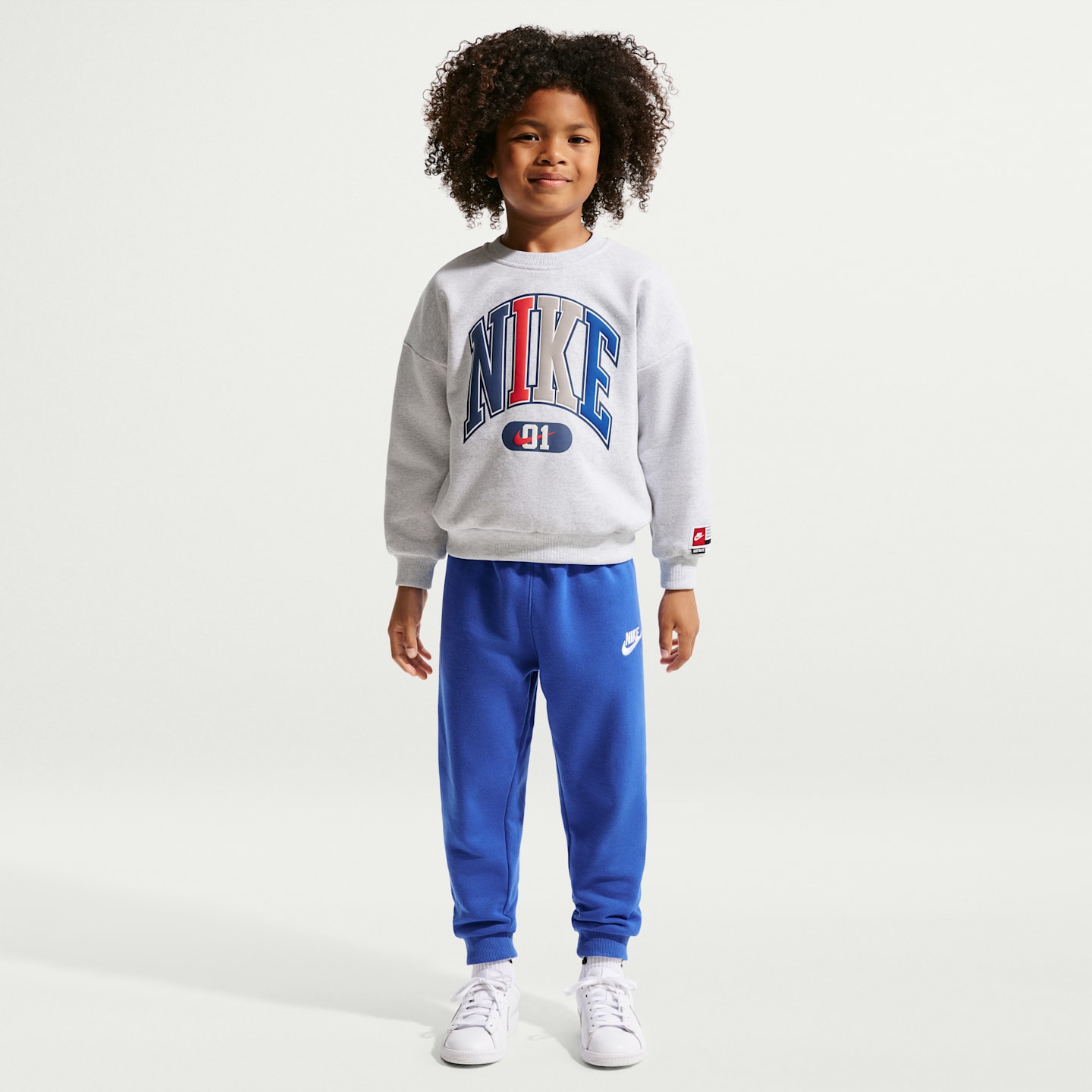Детские свитеры Nike Sportswear Little Kids' Multisport Fleece Crew — фото 4