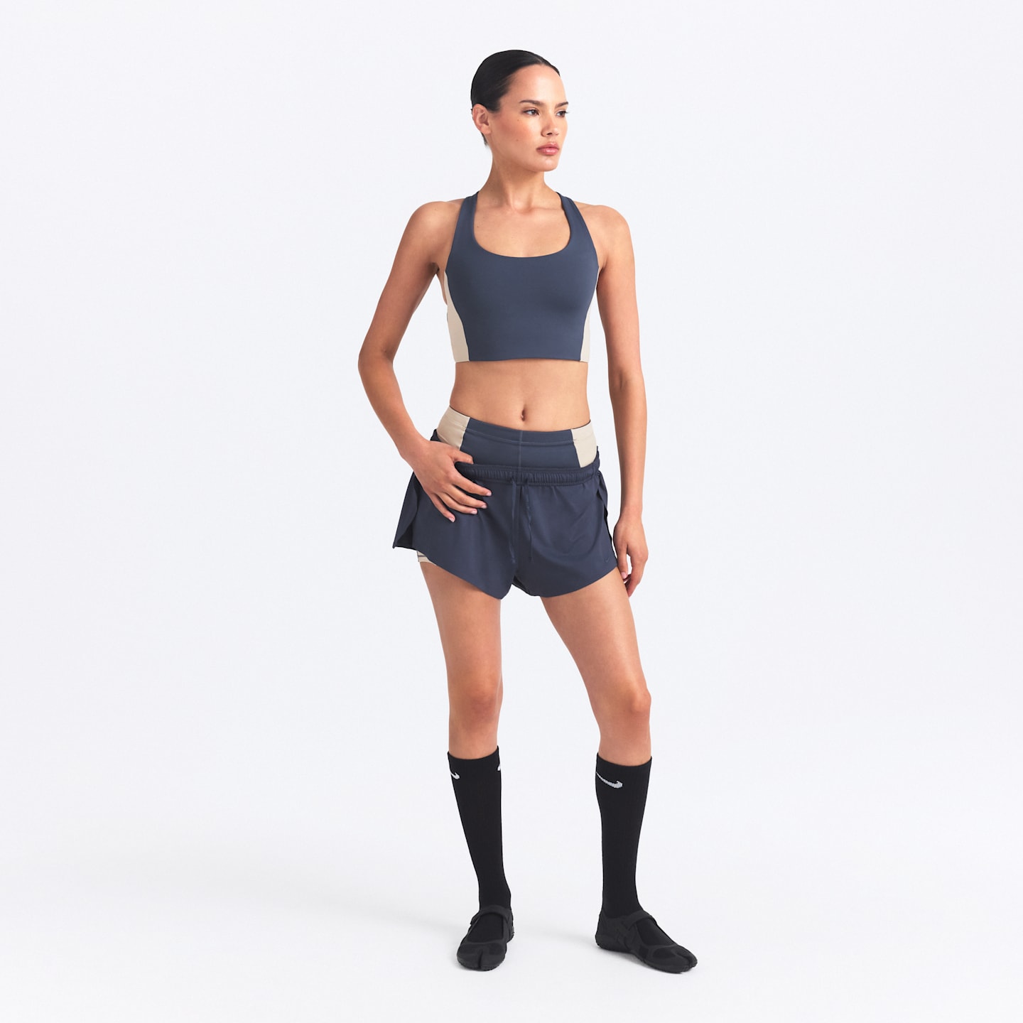 Женские шорты Nike NikeSKIMS Airy Women's Mini Shorts — фото 5