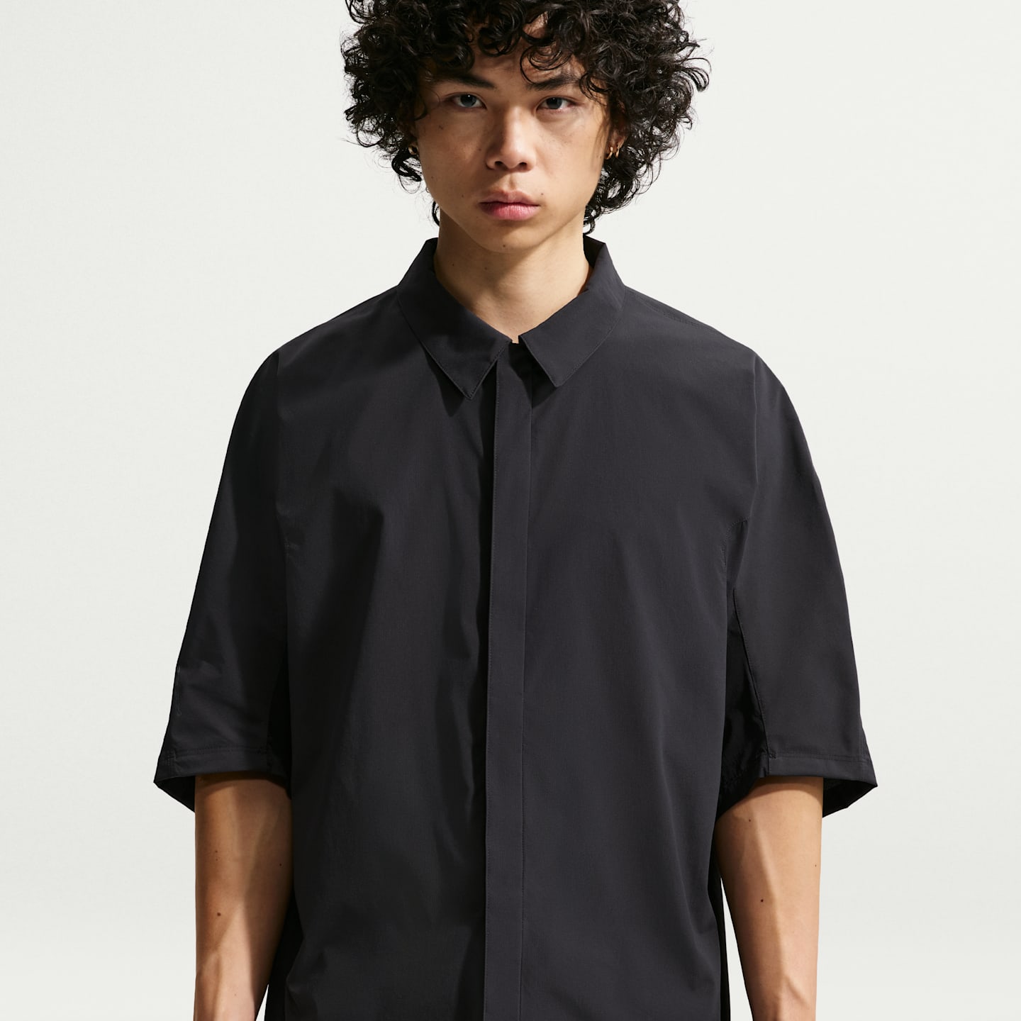 Мужские топы Nike Tech Helios Men's Dri-FIT Short-Sleeve Top