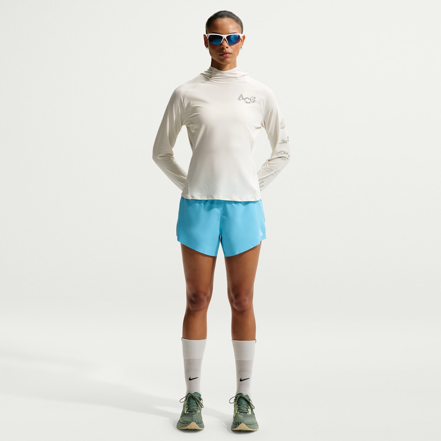 Женские шорты Nike ACG Women's Dri-FIT Mid-Rise Brief-Lined Trail Running Shorts — фото 1