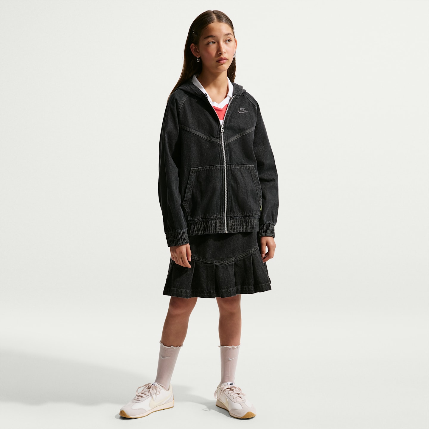 Детские куртки Nike Sportswear Collection Big Kids' Full-Zip Hooded Denim Jacket — фото 6