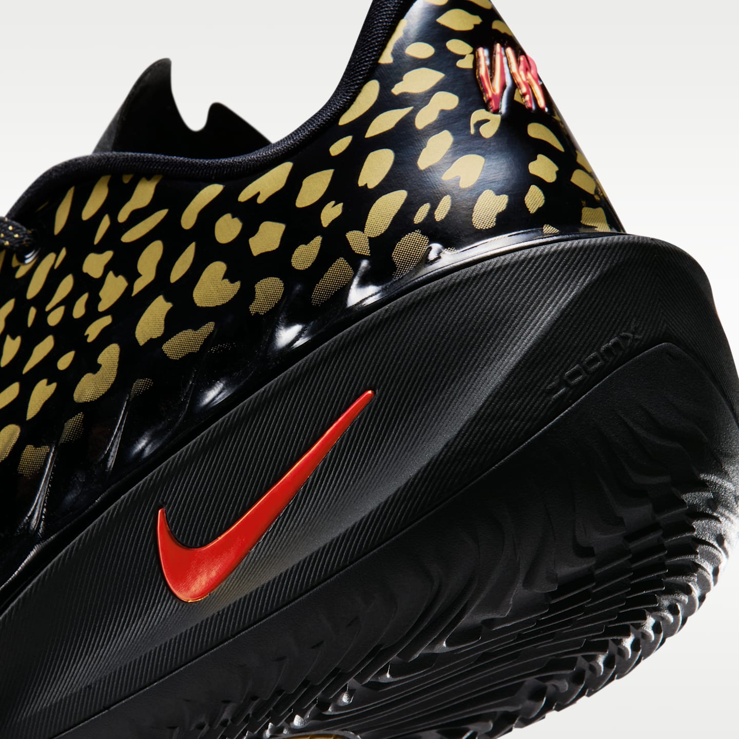 Мужские кроссовки Nike G.T. Cut 4 Basketball Shoes — фото 8