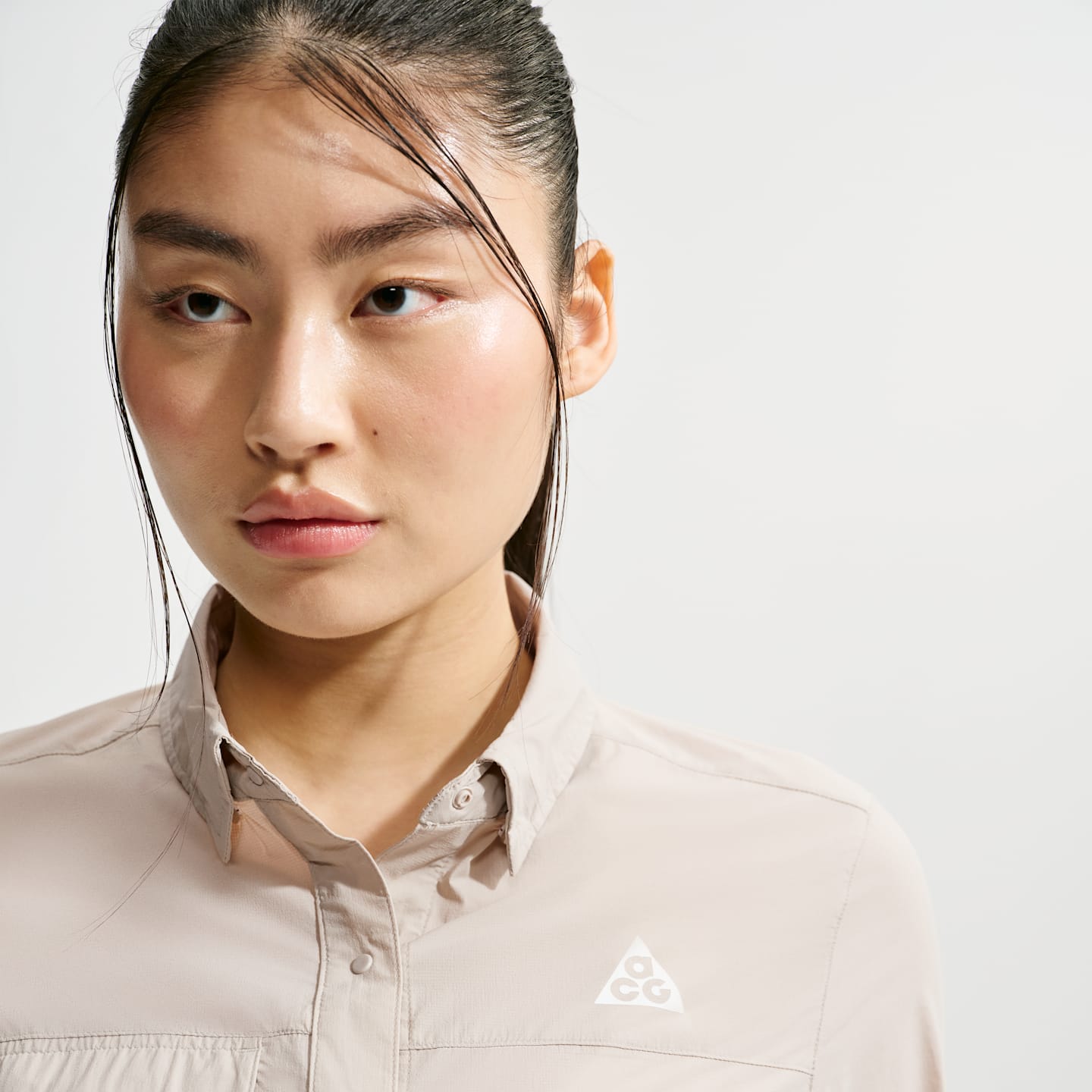 Женские топы Nike ACG "Aireez" Women's Button-Up Long-Sleeve Trail Running Top — фото 3