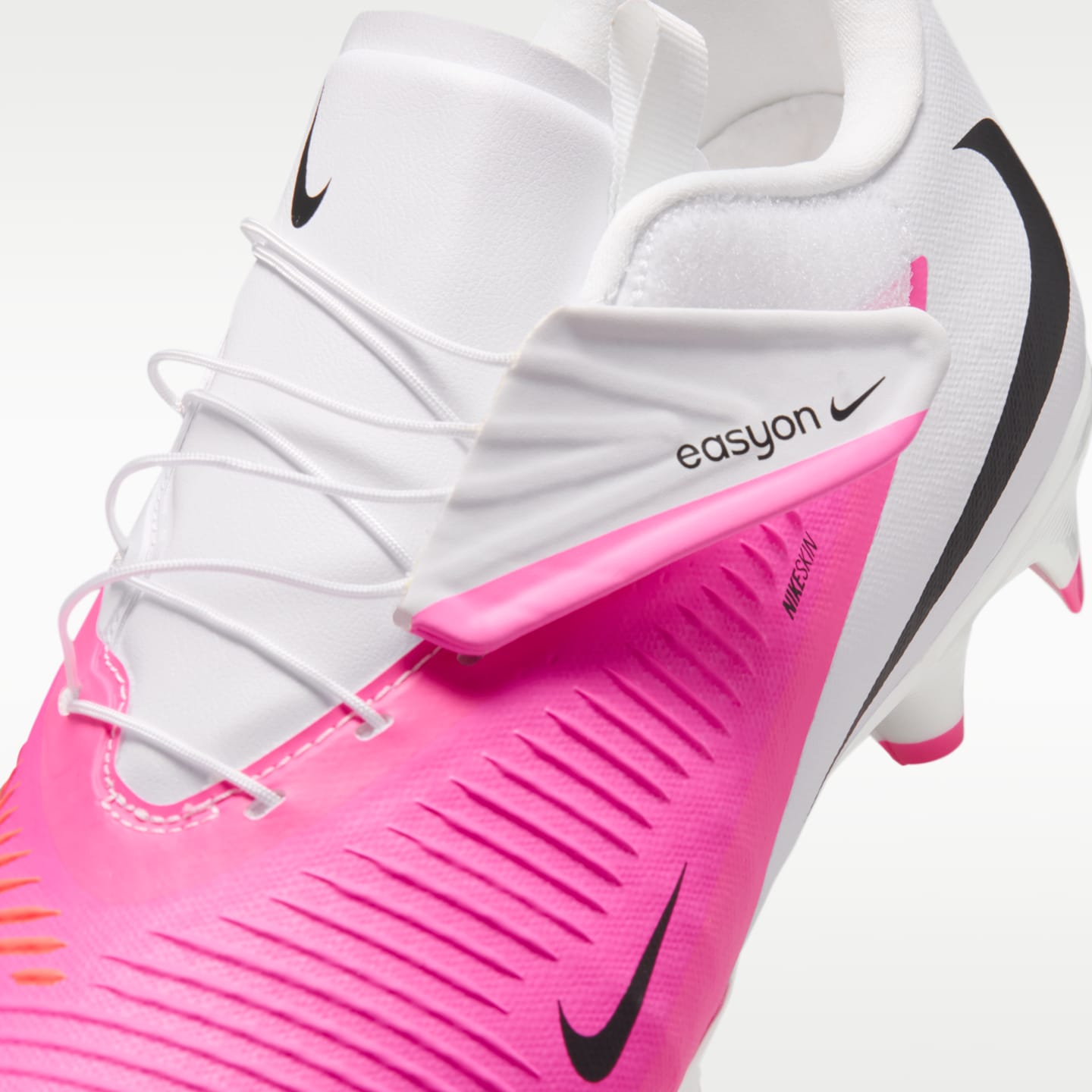 Мужские бутсы Nike Phantom 6 Low Academy EasyOn Multi-Ground Soccer Cleats — фото 8