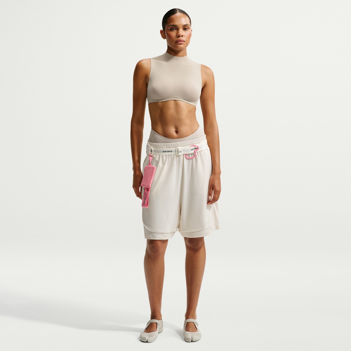 Женские шорты Nike NikeSKIMS Airy Women's Relaxed Shorts — фото 1