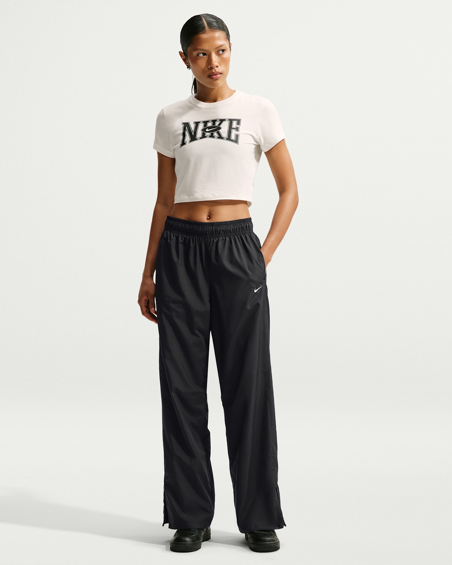 Женские брюки Nike Sportswear Classic Women's Mid-Rise Open-Hem Pants — фото 6