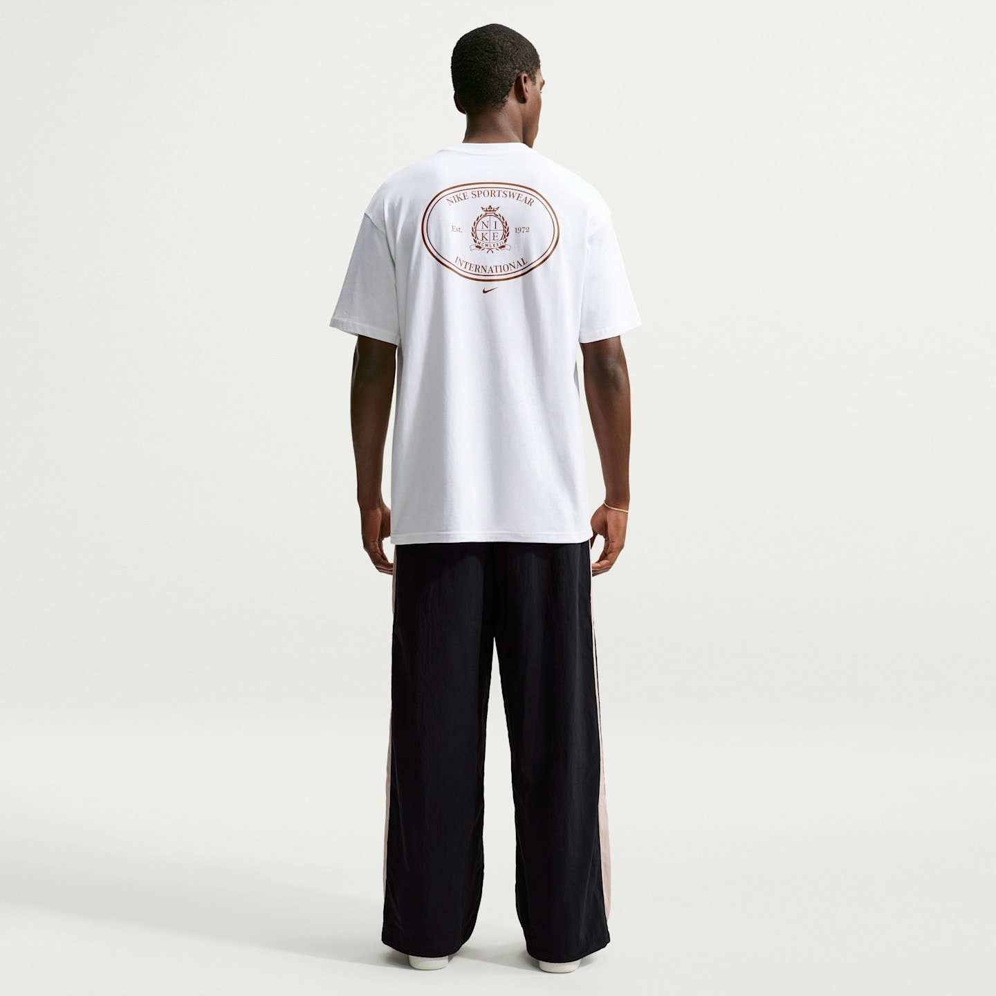 Мужские брюки Nike Club Men's Track Pants — фото 5