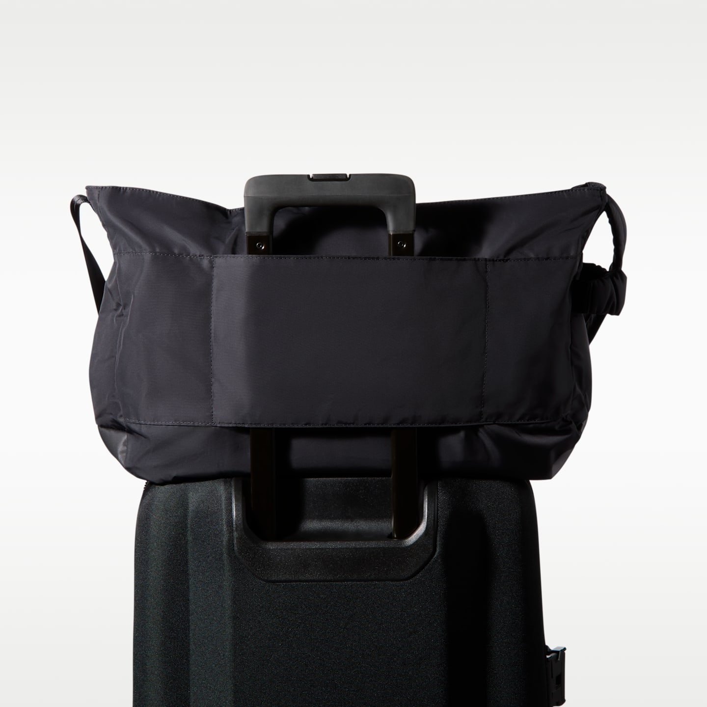 Женские сумки Nike One Tote Bag (25L) — фото 6