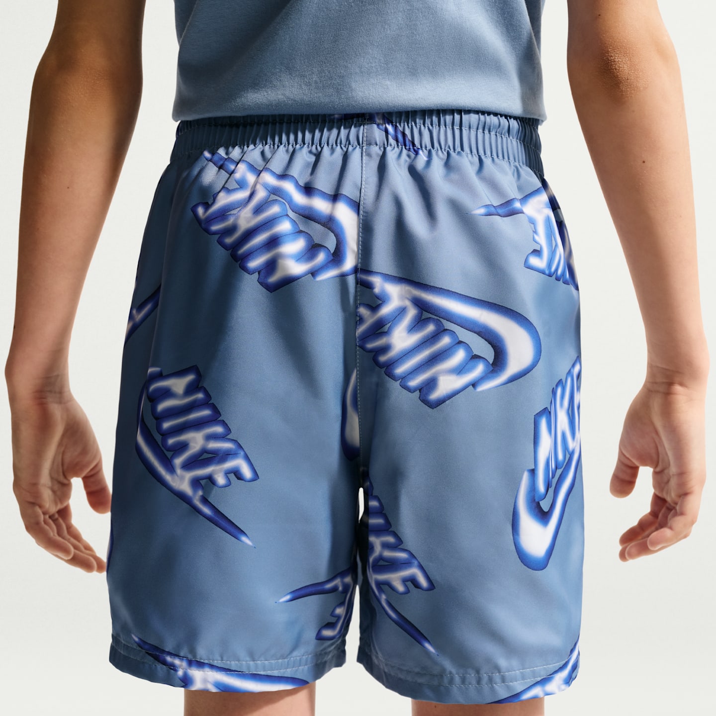 Детские шорты Nike Sportswear Club Woven Big Kids' 6" Shorts — фото 3
