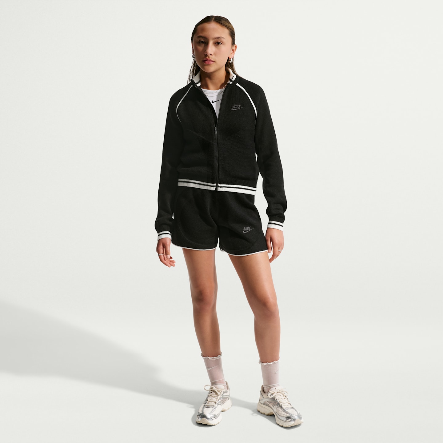 Детские свитеры Nike Sportswear Collection Big Kids' (Girls') Sweater Track Jacket — фото 4