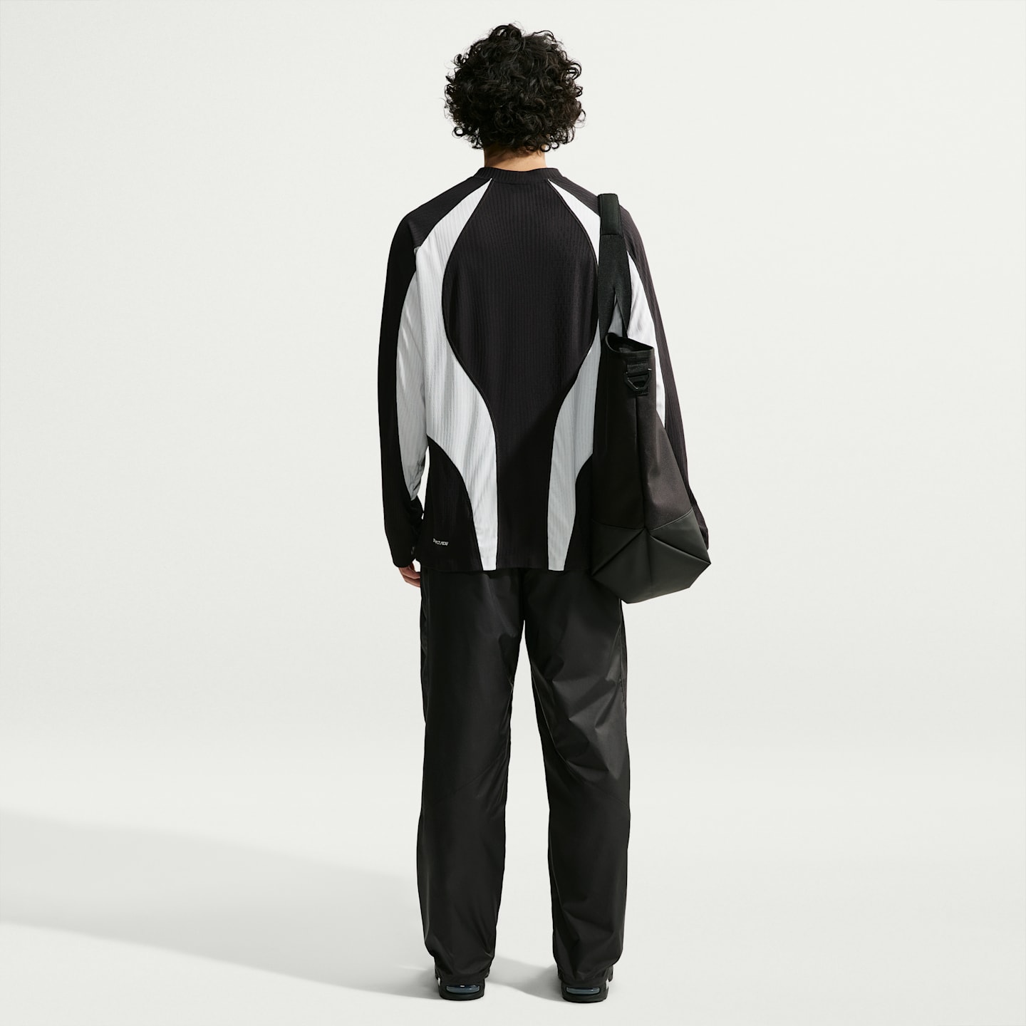 Мужские брюки Nike Windrunner Men's Lightweight Pants — фото 5