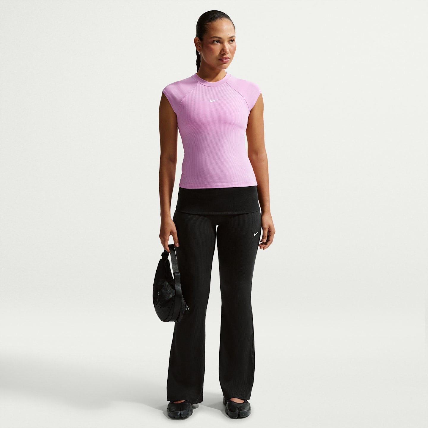 Женские брюки Nike Sportswear Chill Knit Women's Mid-Rise Tight Ribbed Pants — фото 1