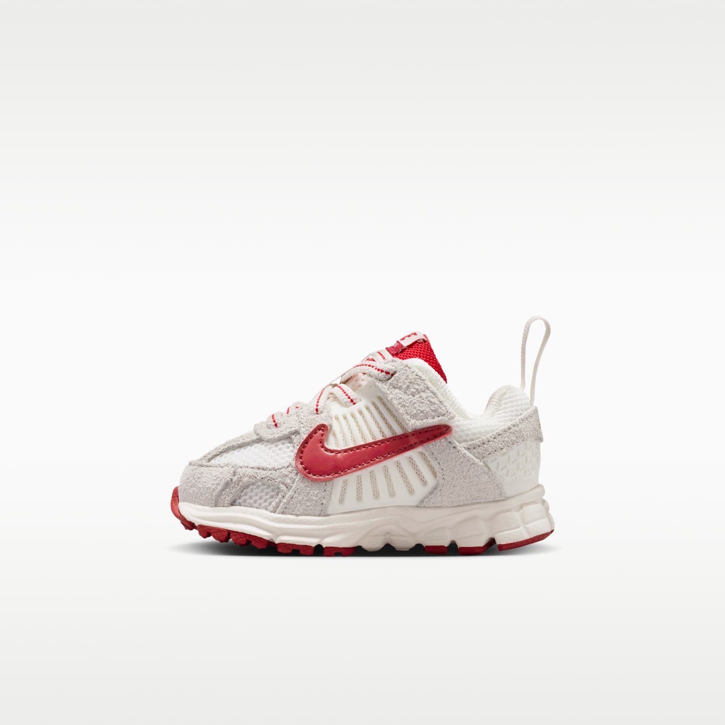 Детские кроссовки Nike Vomero 5 SE Little Kids' Shoes — фото 1