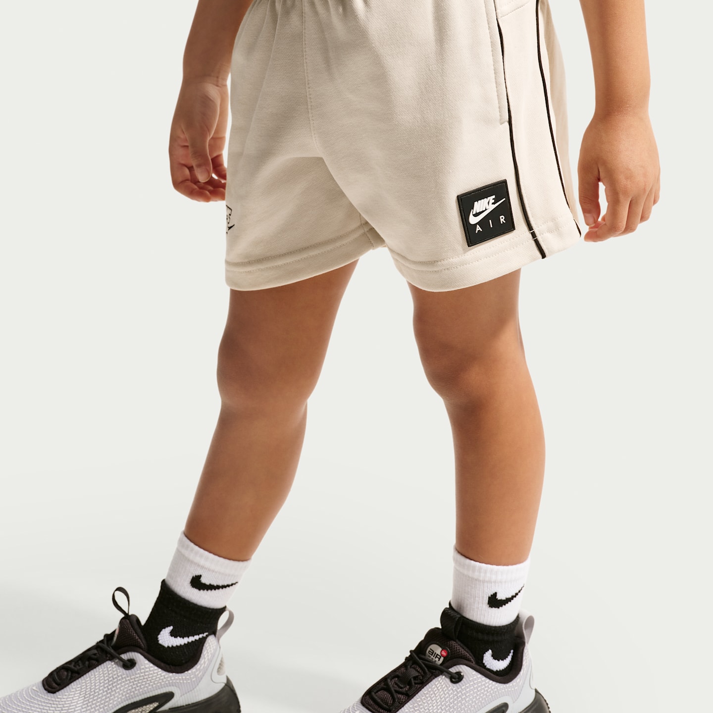 Детские шорты Nike Air Little Kids' 2-Piece French Terry Shorts Set — фото 4
