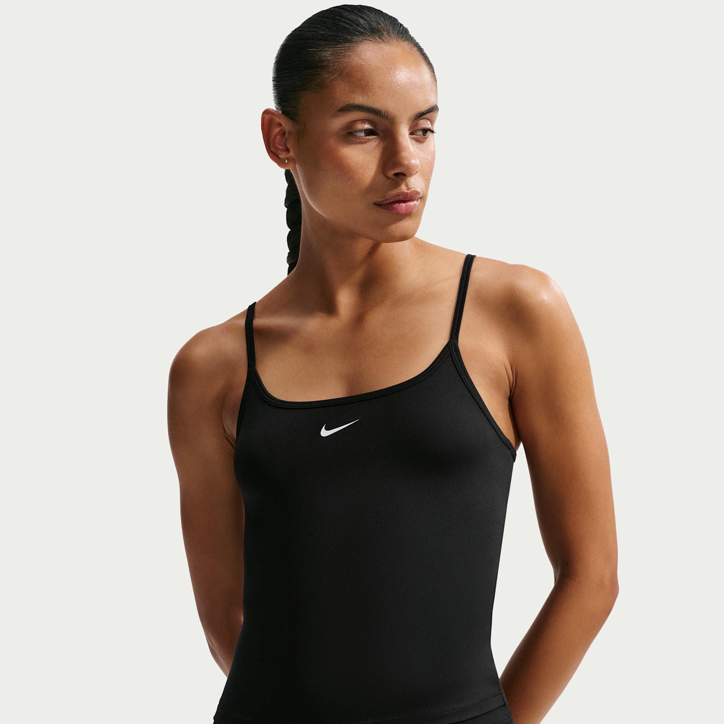 Женские топы Nike One Fitted Women's Dri-FIT Cami Tank Top — фото 1