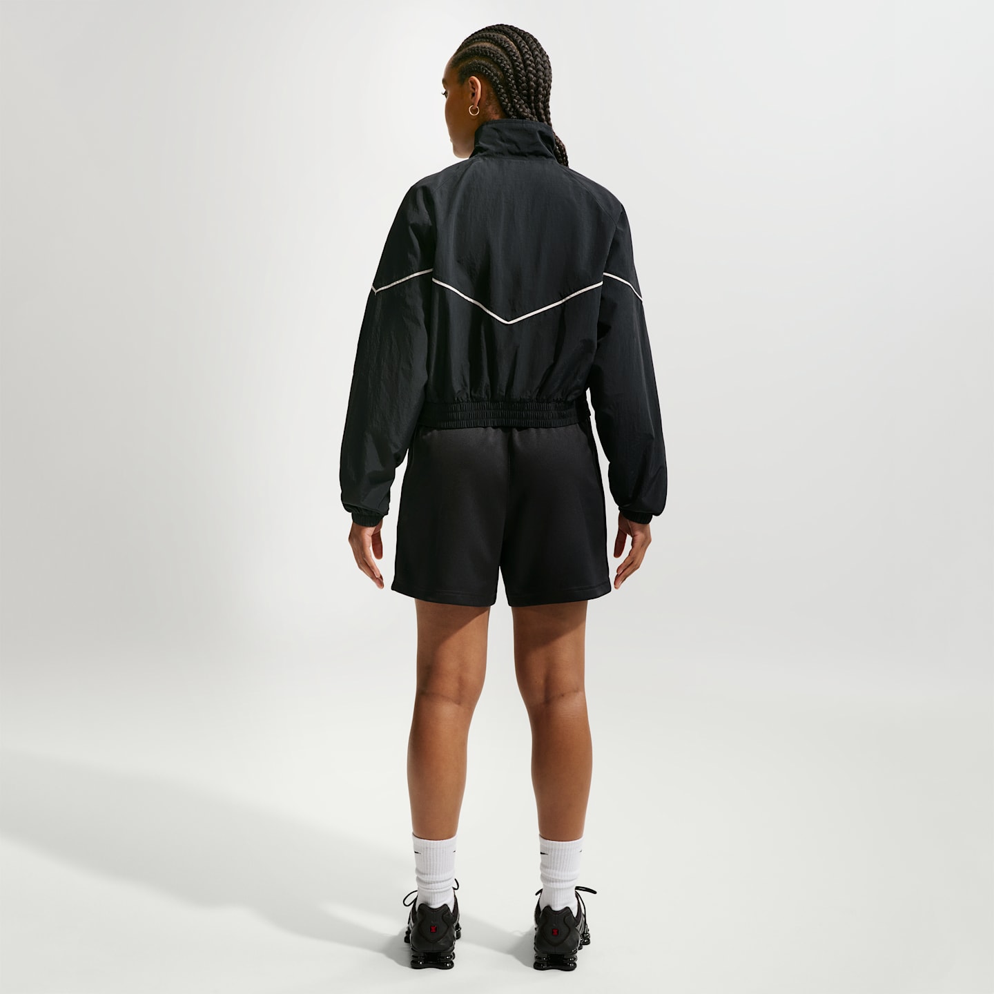 Женские шорты Nike Sportswear Women's Mid-Rise Poly-Knit Track Shorts — фото 5