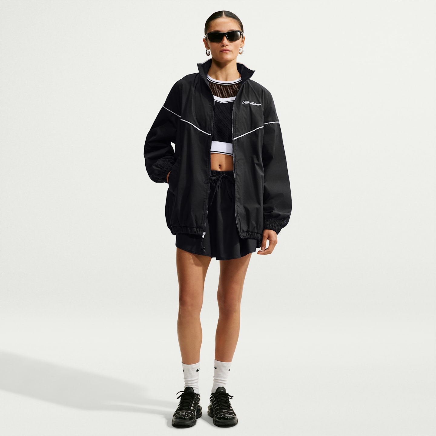 Nike Sportswear Women's Oversized Scalloped-Trim Poplin Track Jacket — фото 4