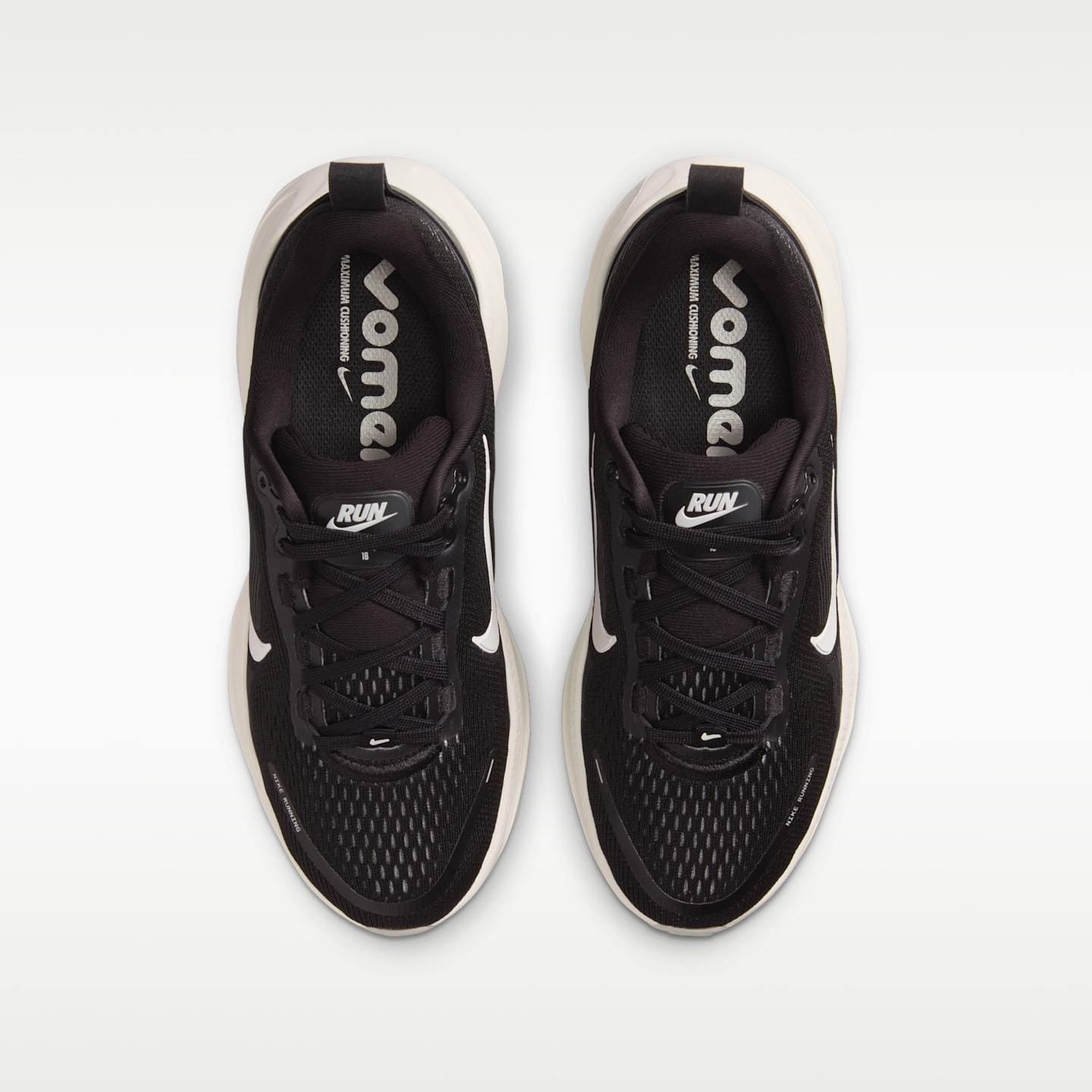 Детские кроссовки Nike Vomero 18 Big Kids' Road Running Shoes — фото 4