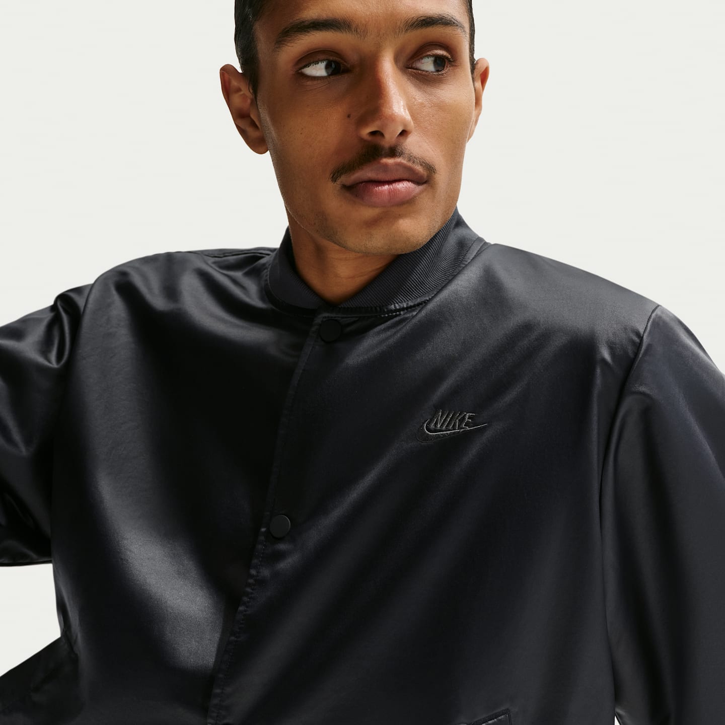 Мужские куртки Nike Sportswear Club Men's Varsity Jacket — фото 3