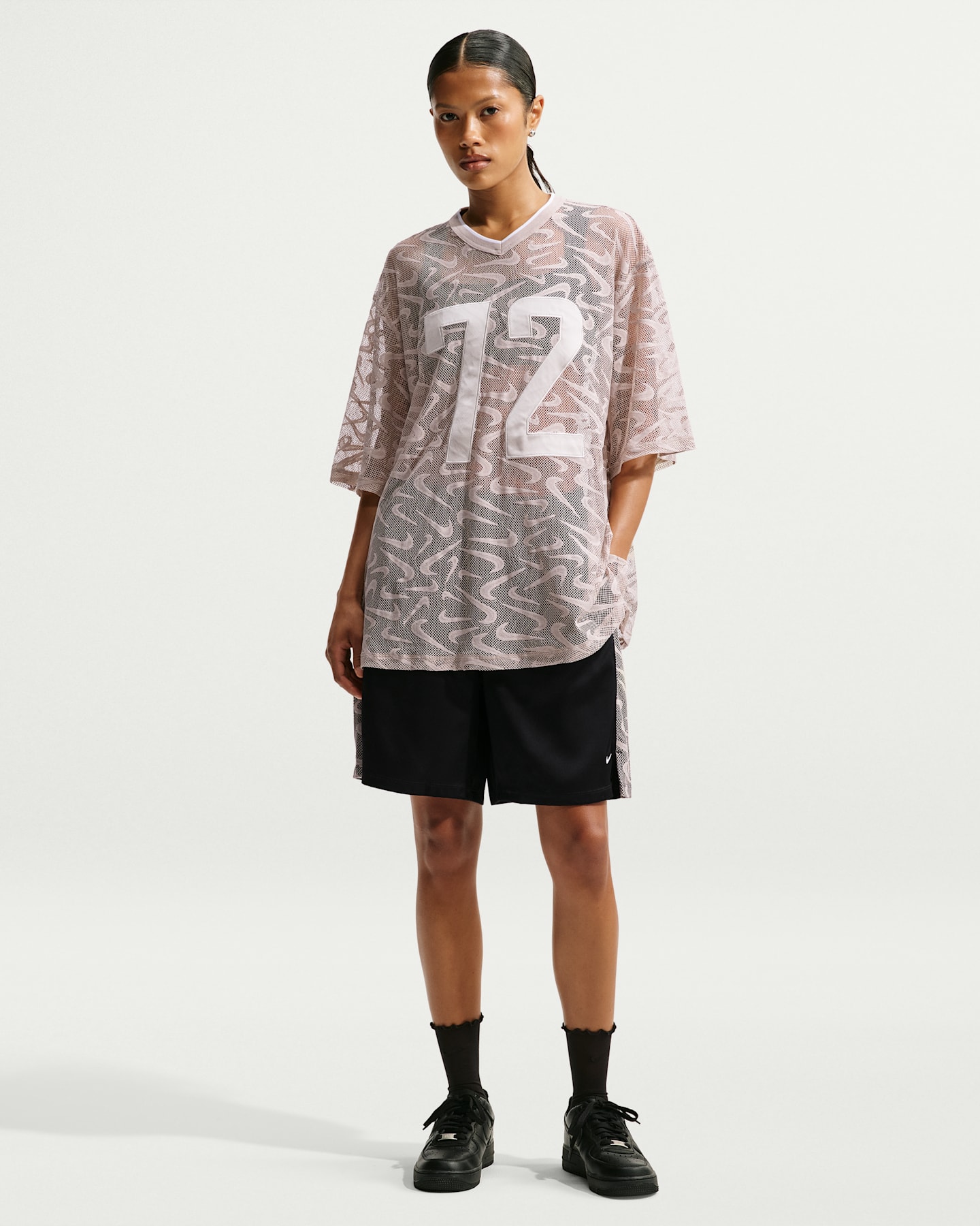 Женские шорты Nike Sportswear Chill Lace Women's Loose Mid-Rise Shorts (Plus Size) — фото 6
