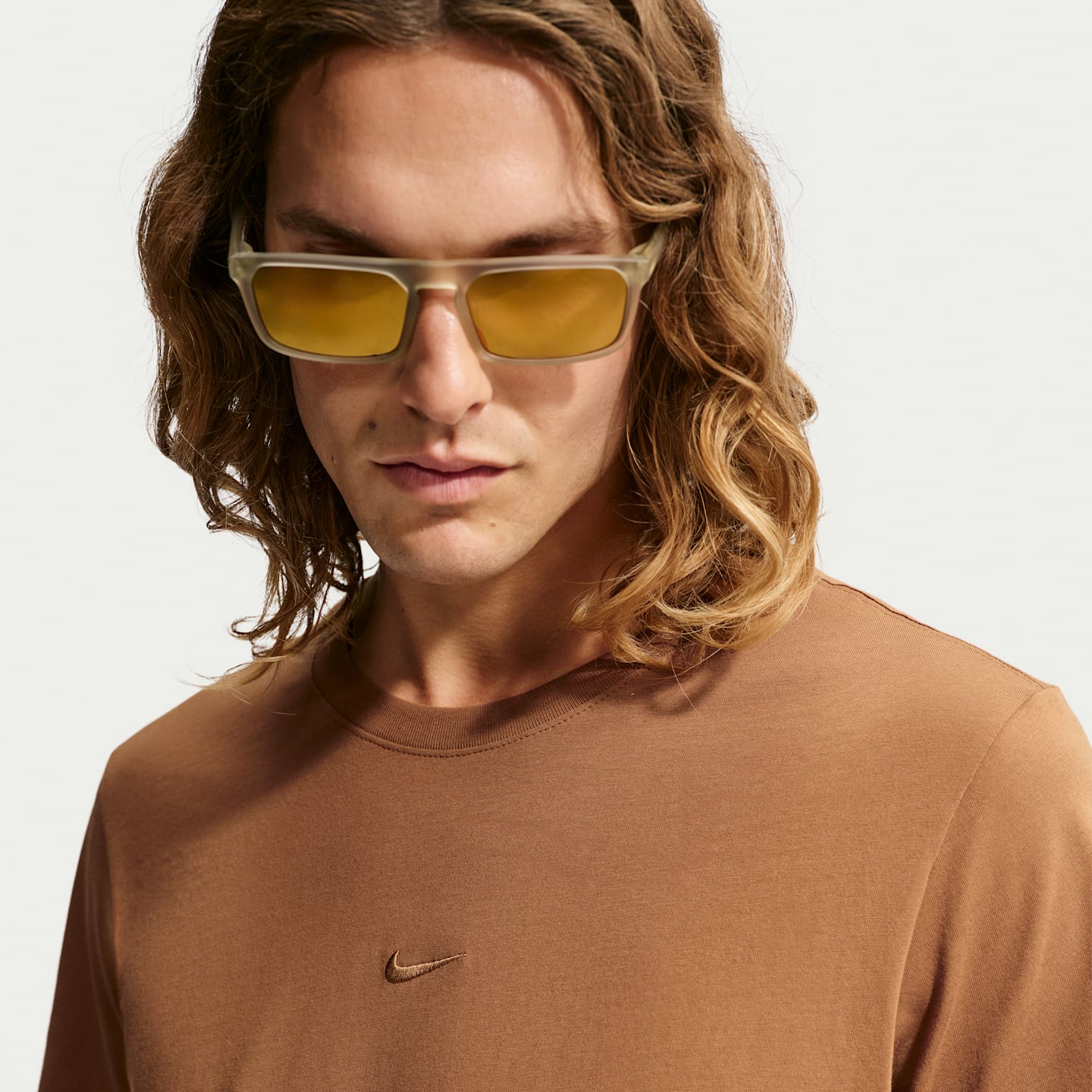 Мужские футболки Nike Sportswear Men's Standard T-Shirt — фото 3