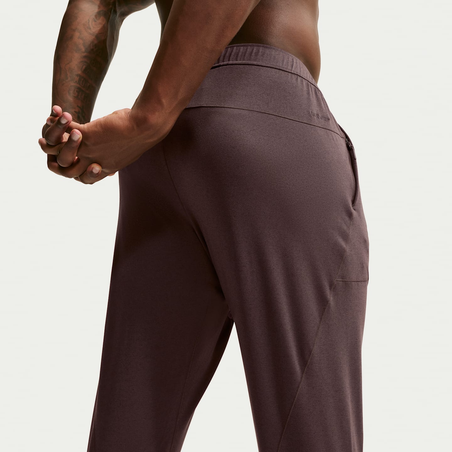 Мужские брюки Nike Primary NanoKnit Men's Dri-FIT UV Protection Performance Joggers — фото 8