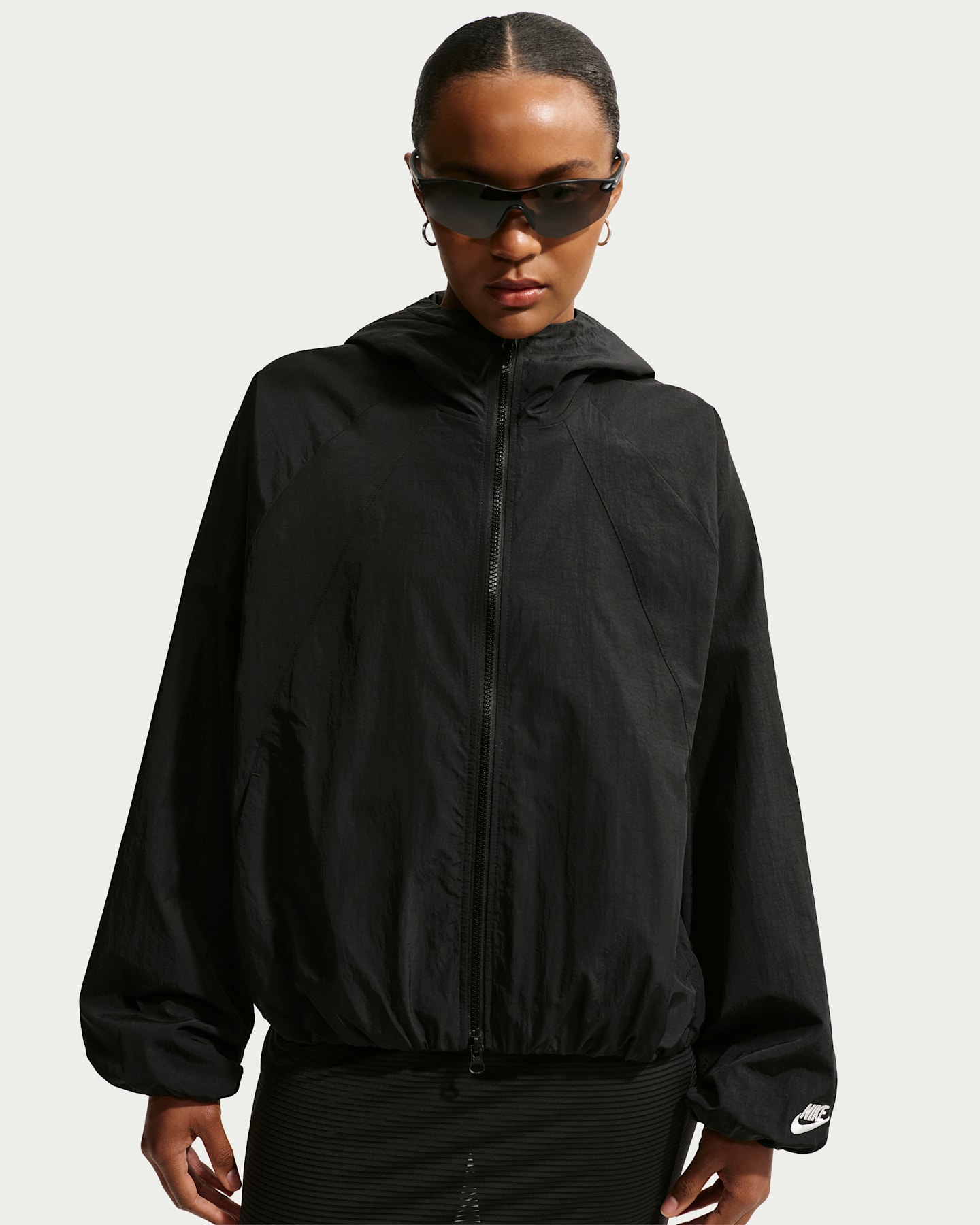 Женские куртки Nike Sportswear Women's Oversized Hooded Jacket — фото 6